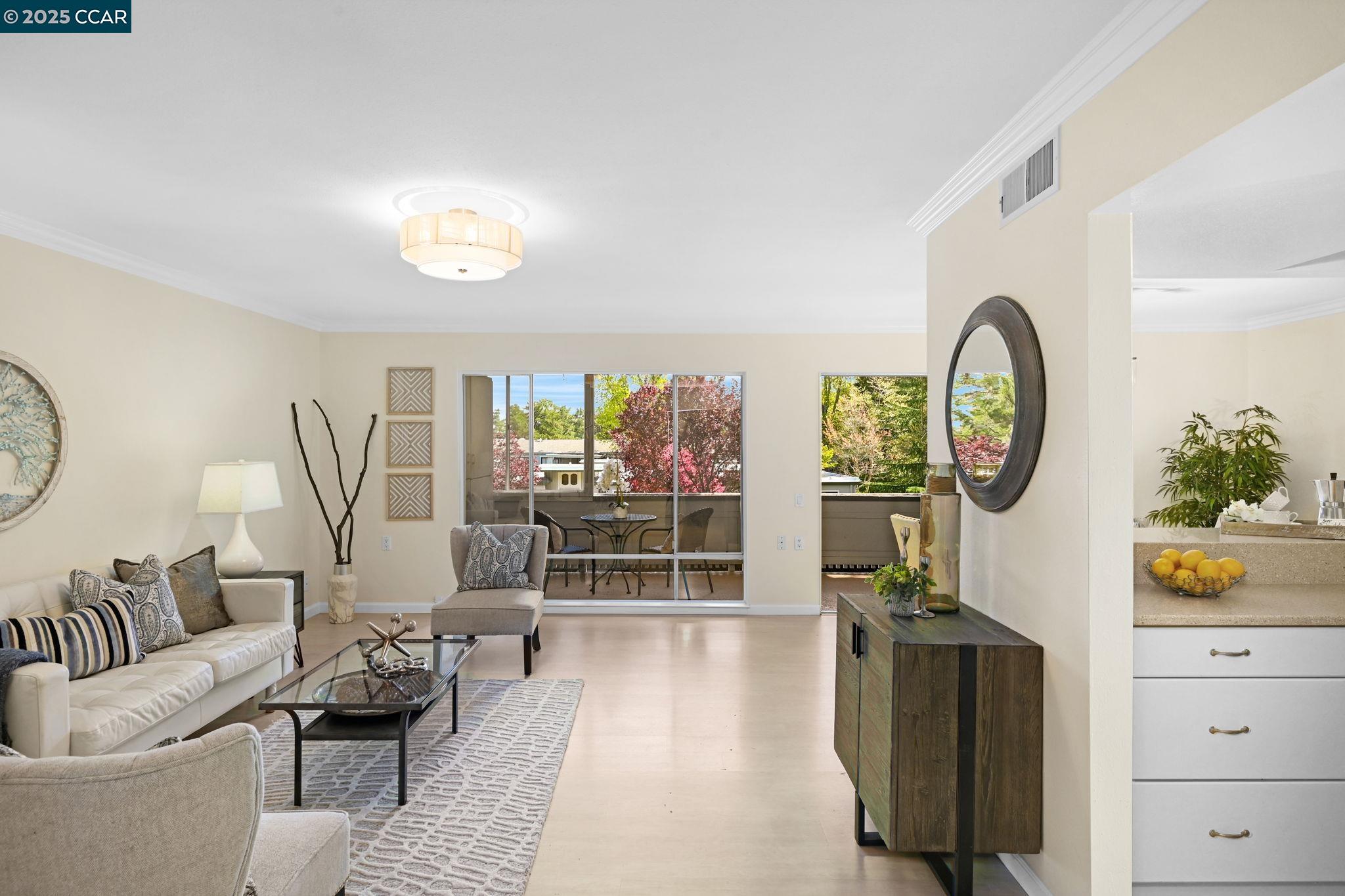 Photo #3: 41116782 Listing: Photo #3