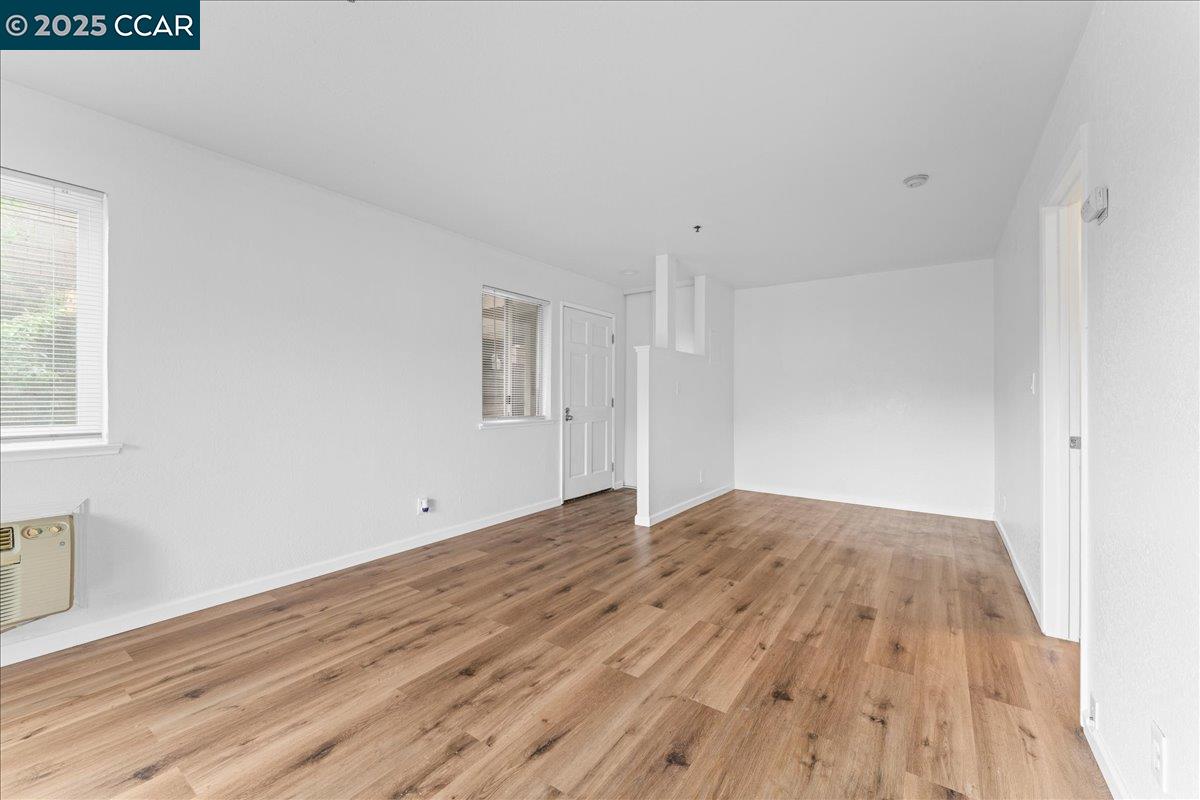 Photo #3: 41116786 Listing: Photo #3