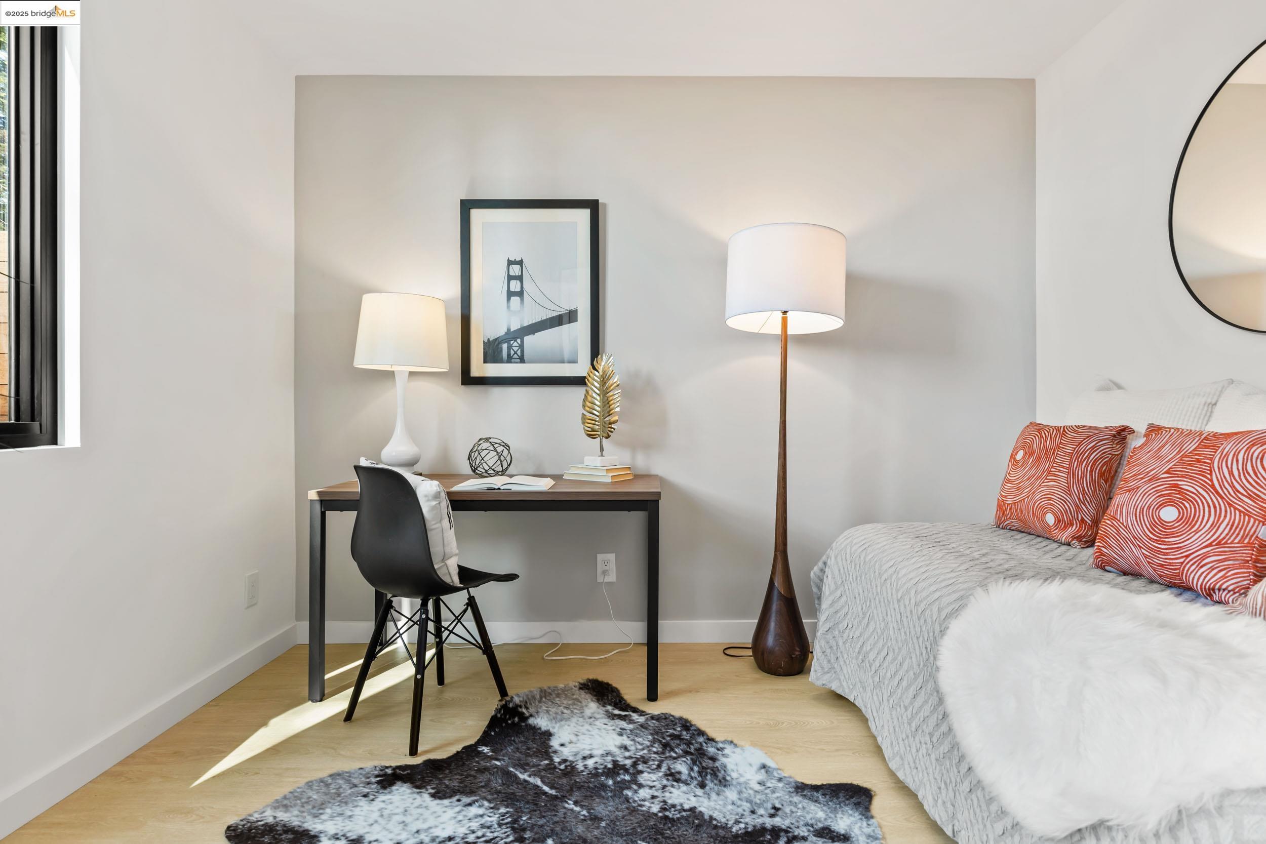 Detail Gallery Image 5 of 25 For 1235 Hampel St., Oakland,  CA 94602 - 3 Beds | 2 Baths