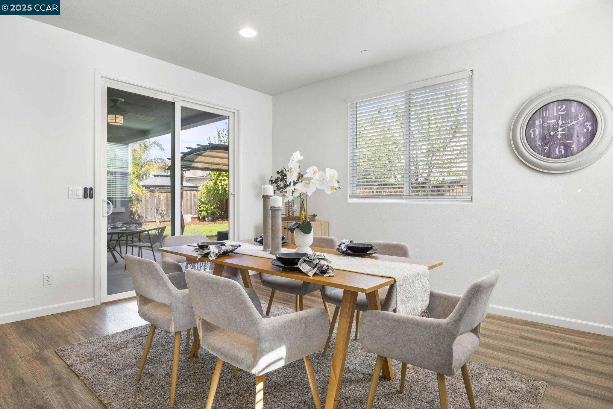 Detail Gallery Image 13 of 59 For 951 Dainty Ave, Brentwood,  CA 94513 - 5 Beds | 3/1 Baths