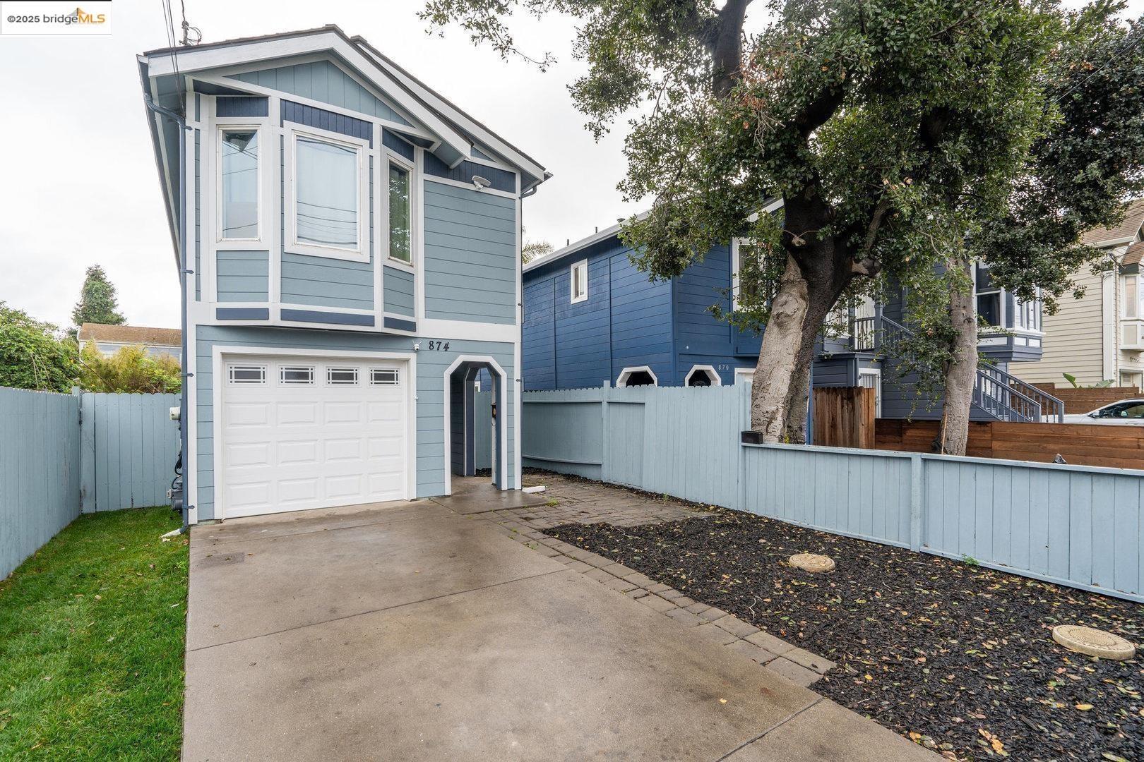 Front Image Thumbnail for EB41116793