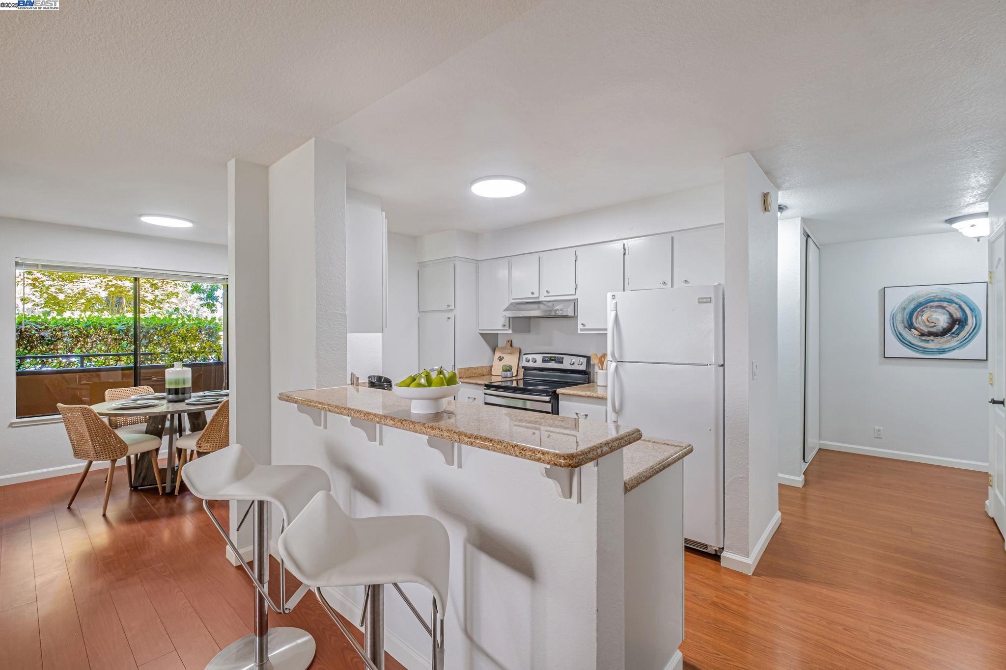 Detail Gallery Image 5 of 46 For 39199 Guardino Drive #179,  Fremont,  CA 94538 - 2 Beds | 2 Baths