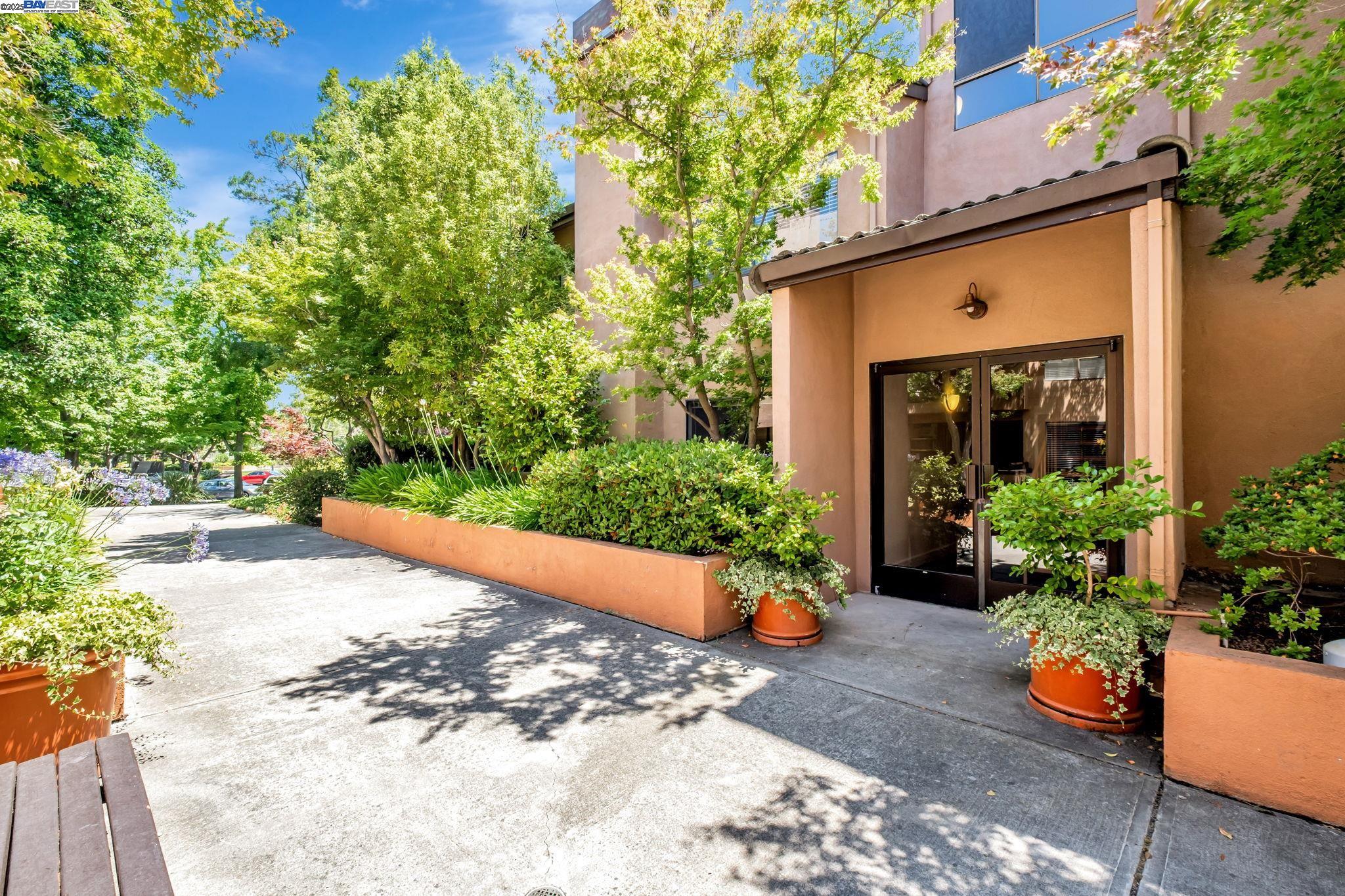 Detail Gallery Image 45 of 46 For 39199 Guardino Drive #179,  Fremont,  CA 94538 - 2 Beds | 2 Baths