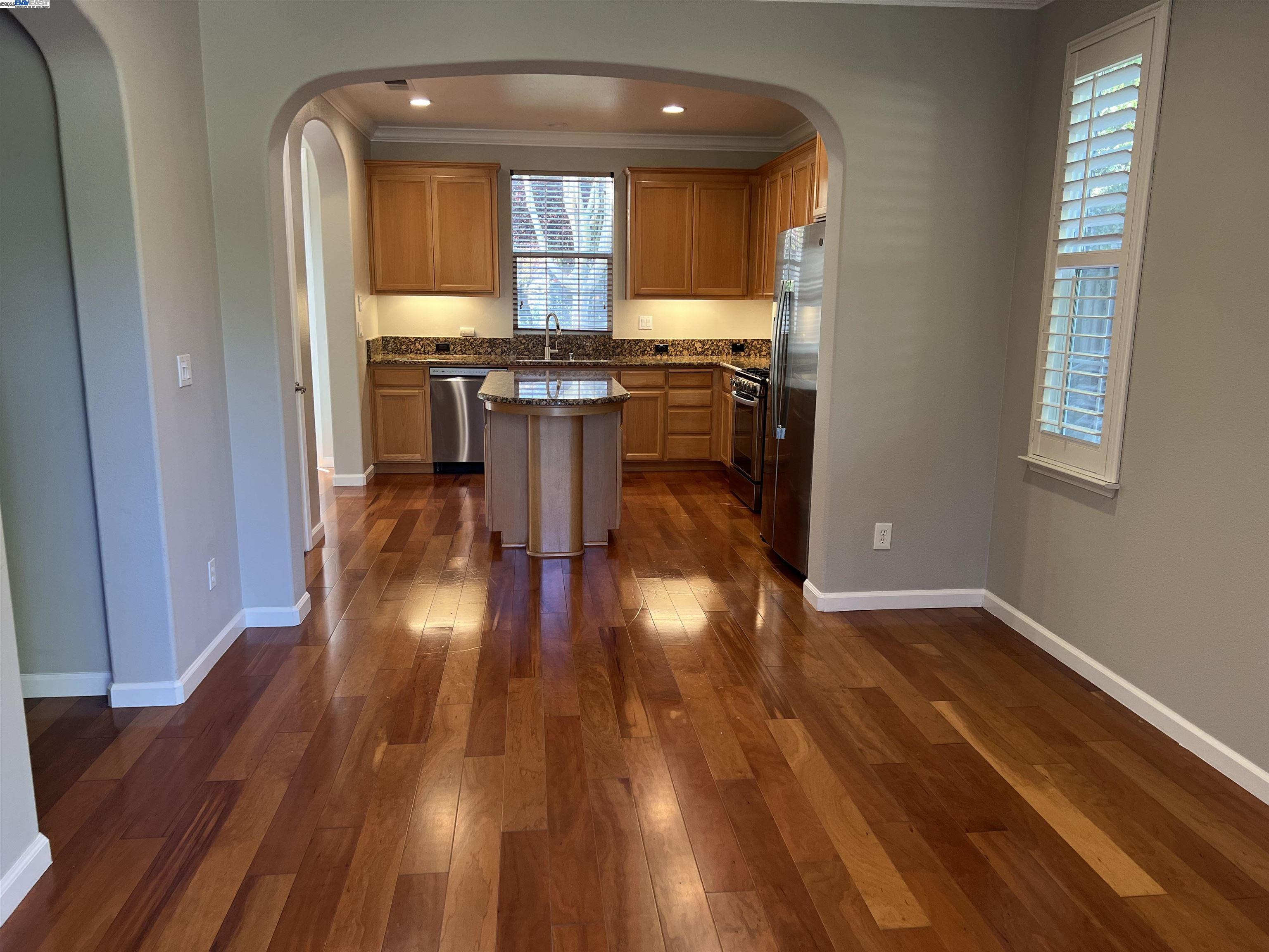 Detail Gallery Image 5 of 16 For 172 Maidenhair Ct, San Ramon,  CA 94582 - 3 Beds | 2/1 Baths