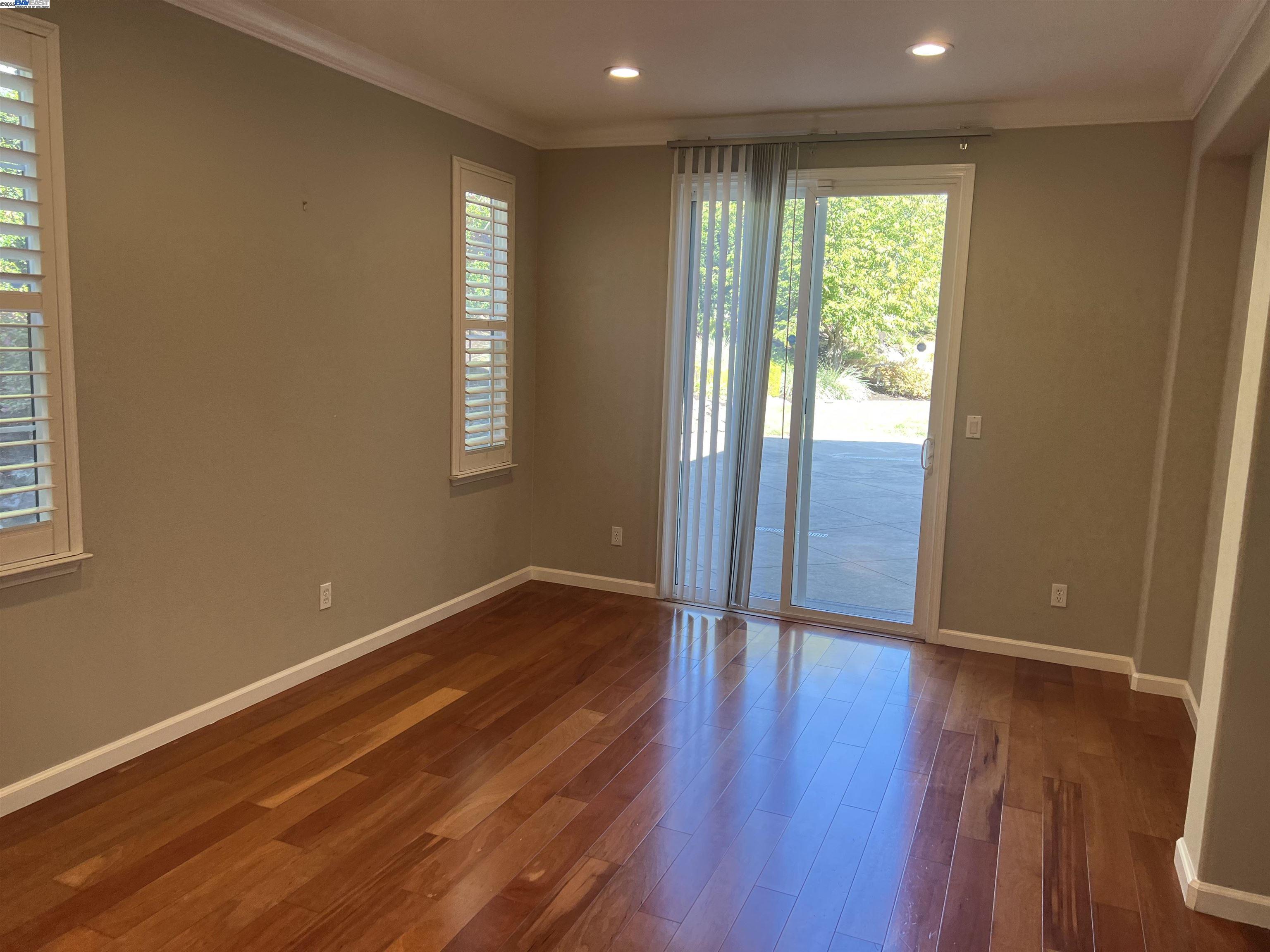 Detail Gallery Image 7 of 16 For 172 Maidenhair Ct, San Ramon,  CA 94582 - 3 Beds | 2/1 Baths