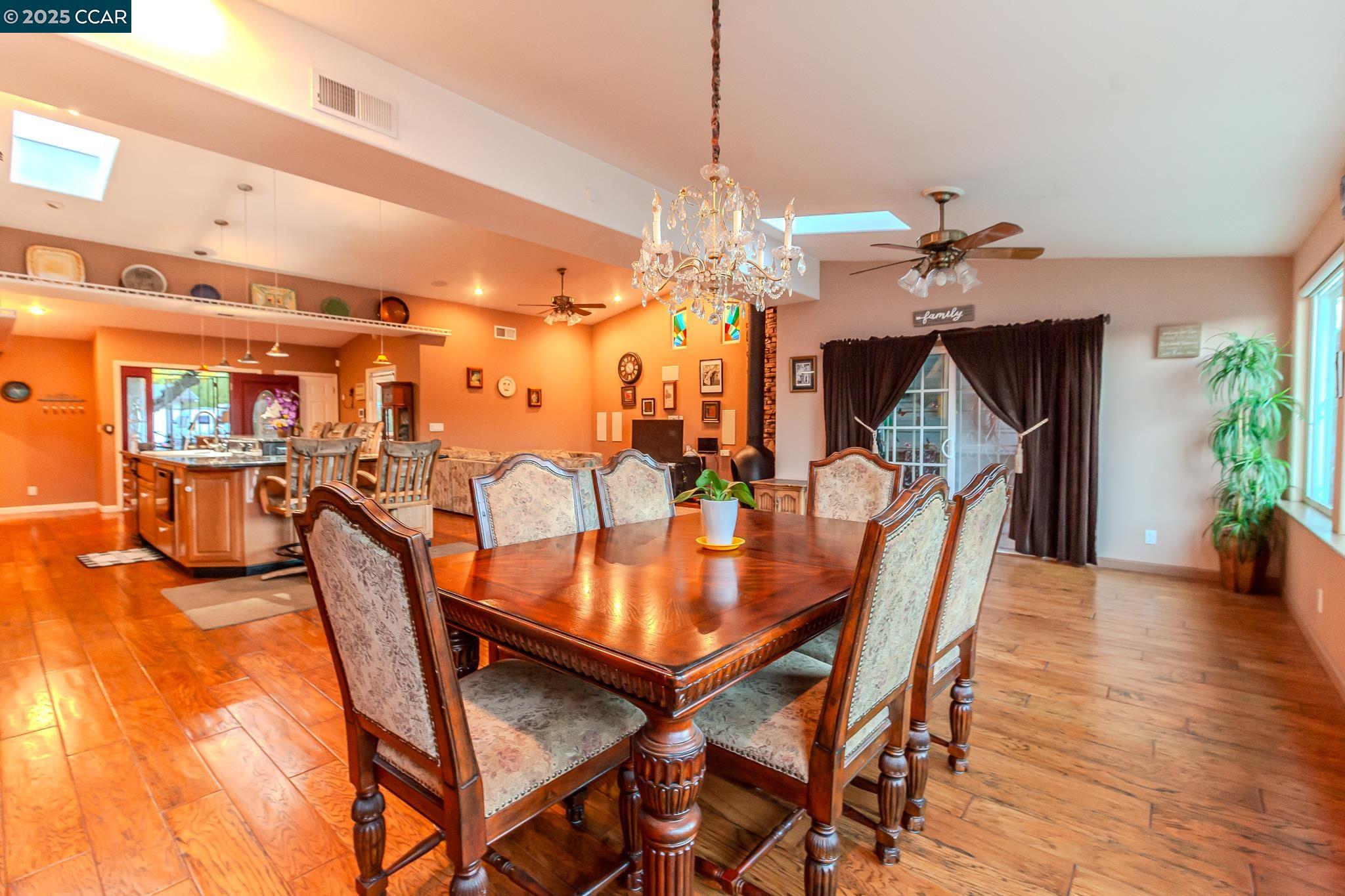 Detail Gallery Image 15 of 60 For 12753 Shoreview, Clearlake Oaks,  CA 95423 - 3 Beds | 2 Baths