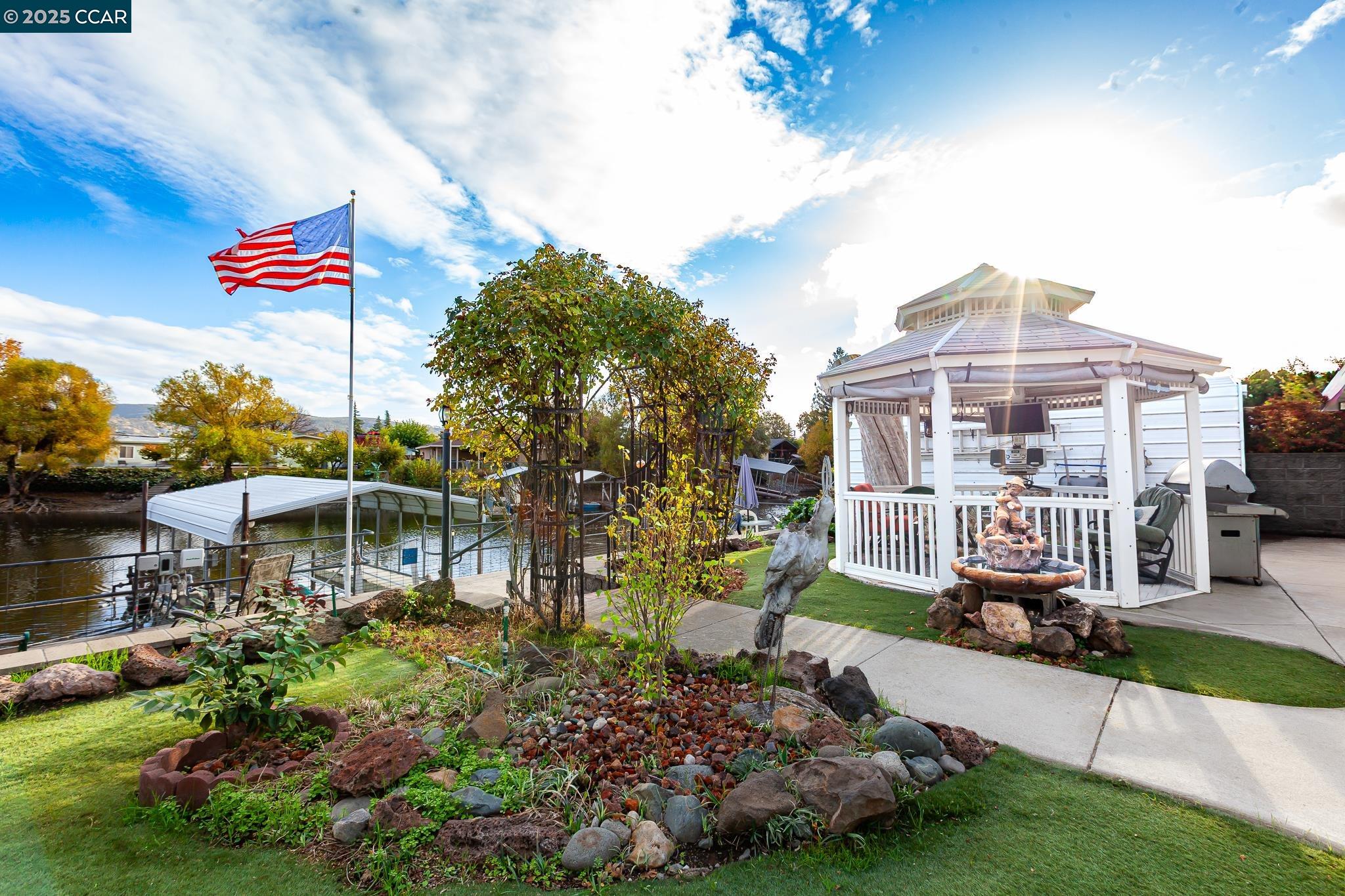 Detail Gallery Image 37 of 60 For 12753 Shoreview, Clearlake Oaks,  CA 95423 - 3 Beds | 2 Baths