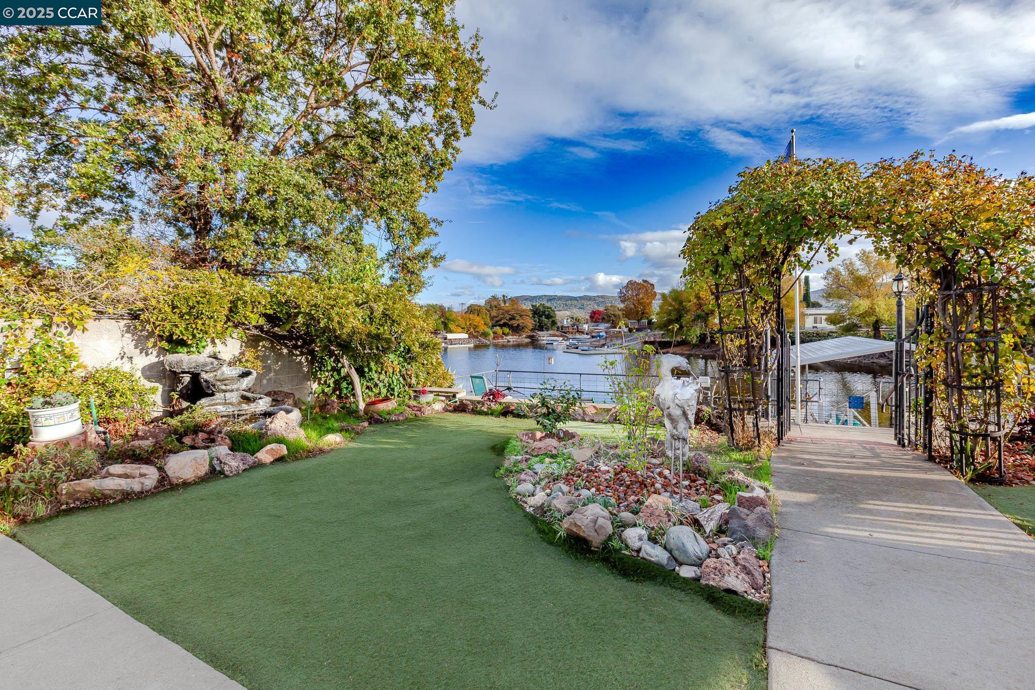 Detail Gallery Image 39 of 60 For 12753 Shoreview, Clearlake Oaks,  CA 95423 - 3 Beds | 2 Baths