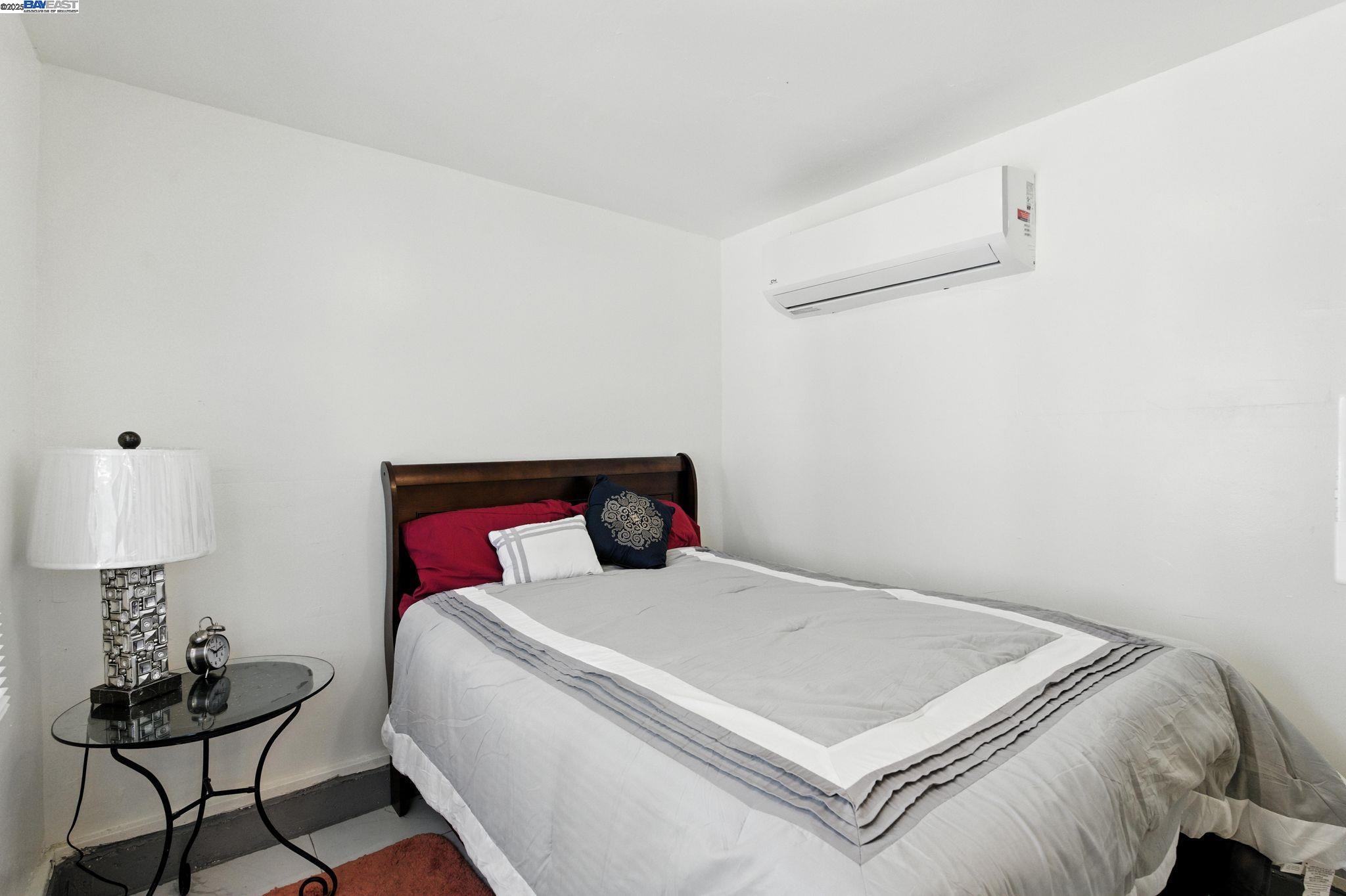 Detail Gallery Image 29 of 32 For 840 Oak St, Alameda,  CA 94501 - – Beds | – Baths