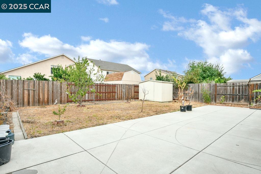 Detail Gallery Image 27 of 29 For 3605 Gloria Ct, Stockton,  CA 95205-2591 - 5 Beds | 3 Baths