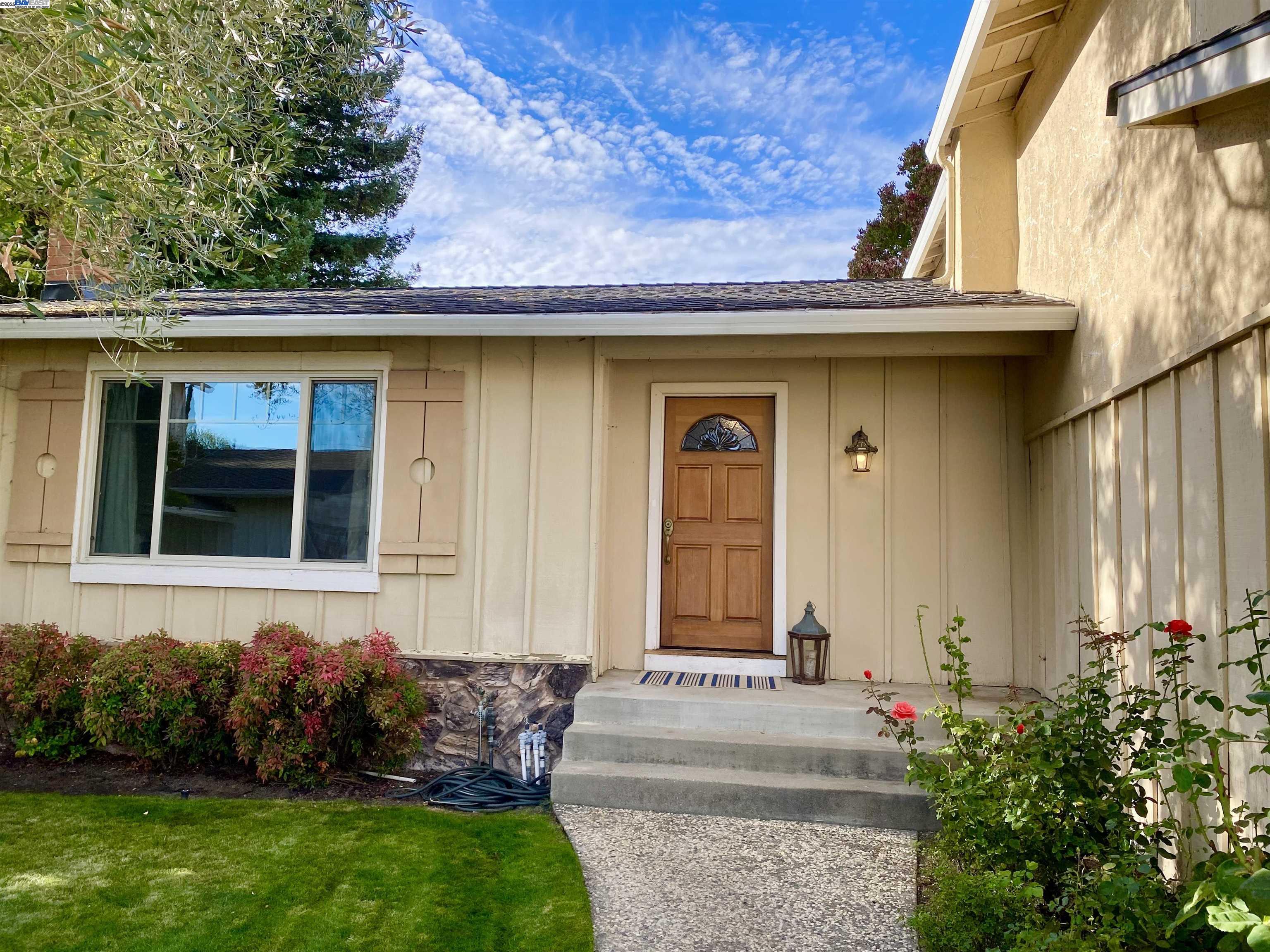 Detail Gallery Image 2 of 35 For 94 Dos Rios Pl, San Ramon,  CA 94583 - 4 Beds | 3 Baths