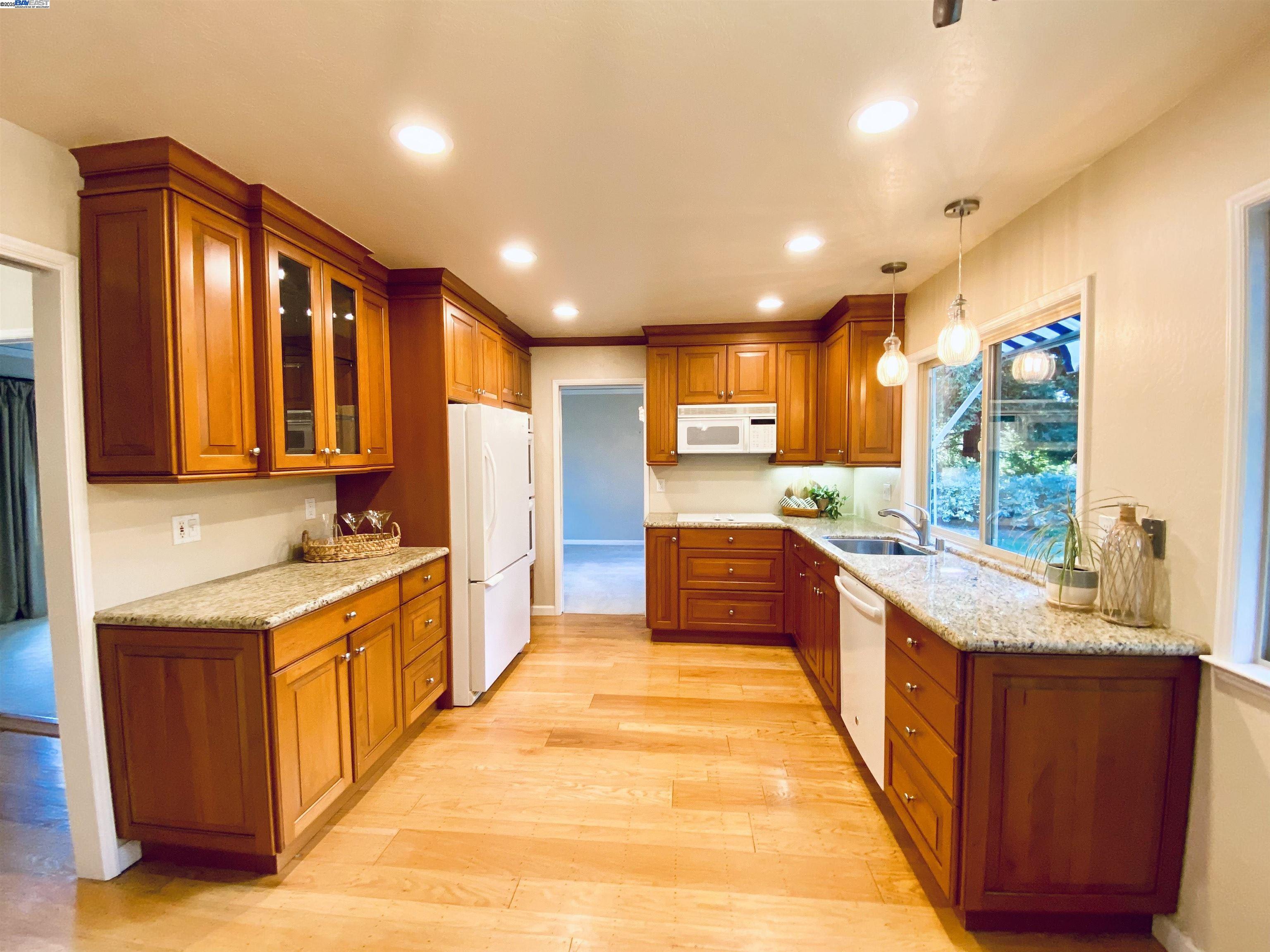 Detail Gallery Image 9 of 35 For 94 Dos Rios Pl, San Ramon,  CA 94583 - 4 Beds | 3 Baths