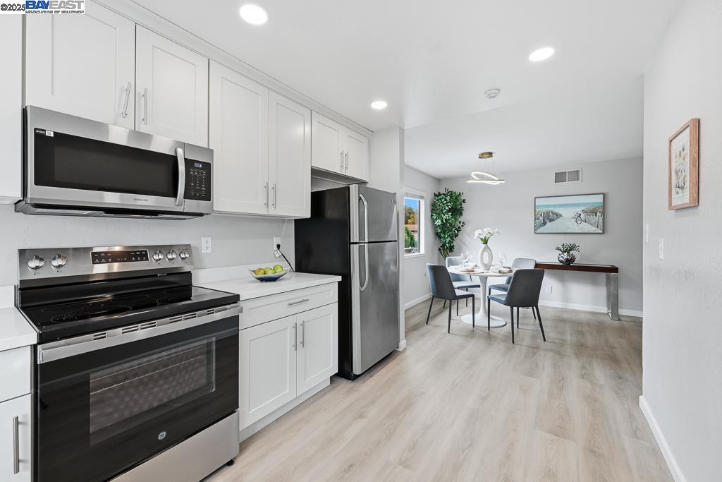 Detail Gallery Image 13 of 42 For 2672 Great Arbor Way #46,  Union City,  CA 94587 - 2 Beds | 1 Baths