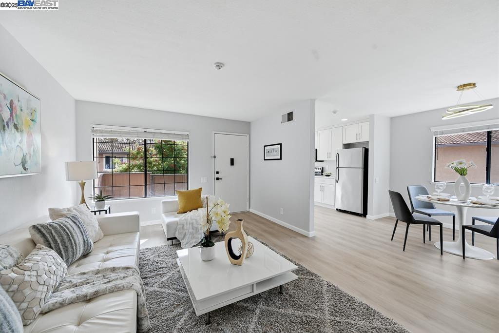 Detail Gallery Image 4 of 42 For 2672 Great Arbor Way #46,  Union City,  CA 94587 - 2 Beds | 1 Baths