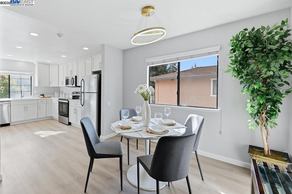 Detail Gallery Image 7 of 42 For 2672 Great Arbor Way #46,  Union City,  CA 94587 - 2 Beds | 1 Baths