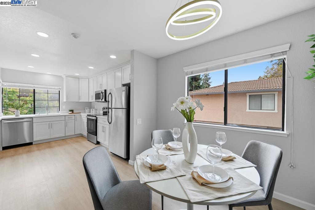 Detail Gallery Image 9 of 42 For 2672 Great Arbor Way #46,  Union City,  CA 94587 - 2 Beds | 1 Baths