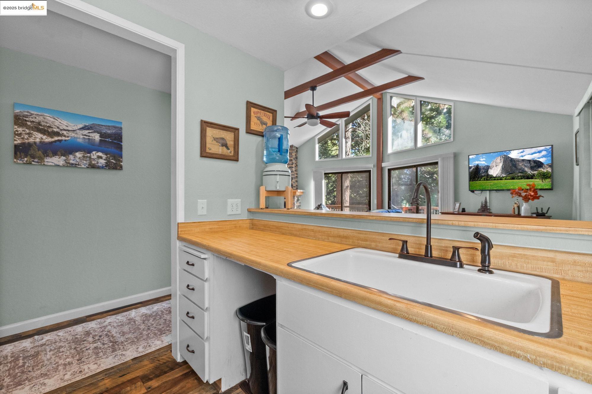 Detail Gallery Image 12 of 52 For 26389 Siskiyou Dr., Long Barn,  CA 95335 - 3 Beds | 2 Baths