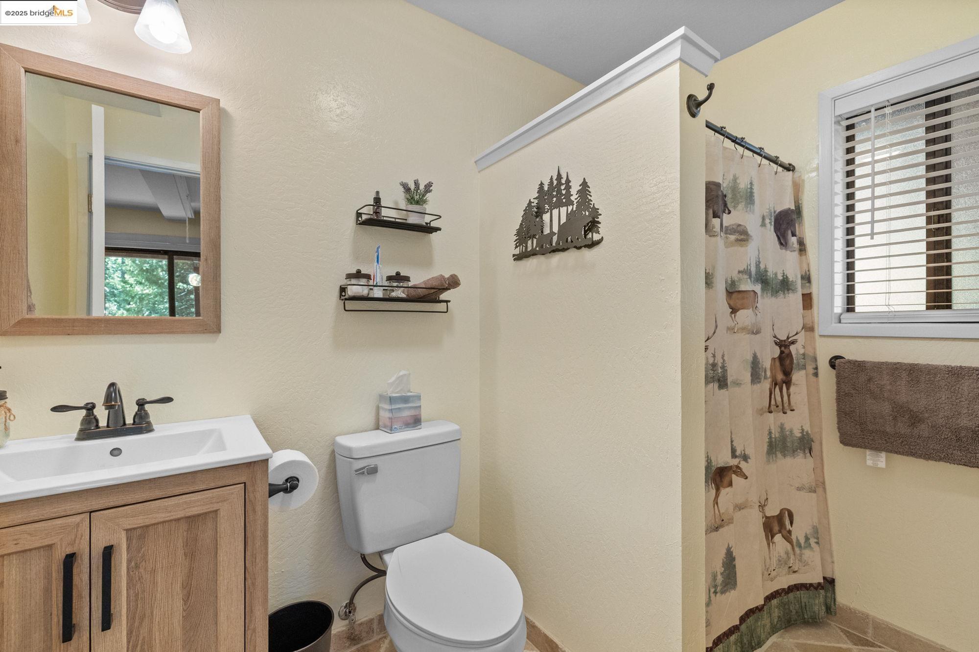 Detail Gallery Image 23 of 52 For 26389 Siskiyou Dr., Long Barn,  CA 95335 - 3 Beds | 2 Baths