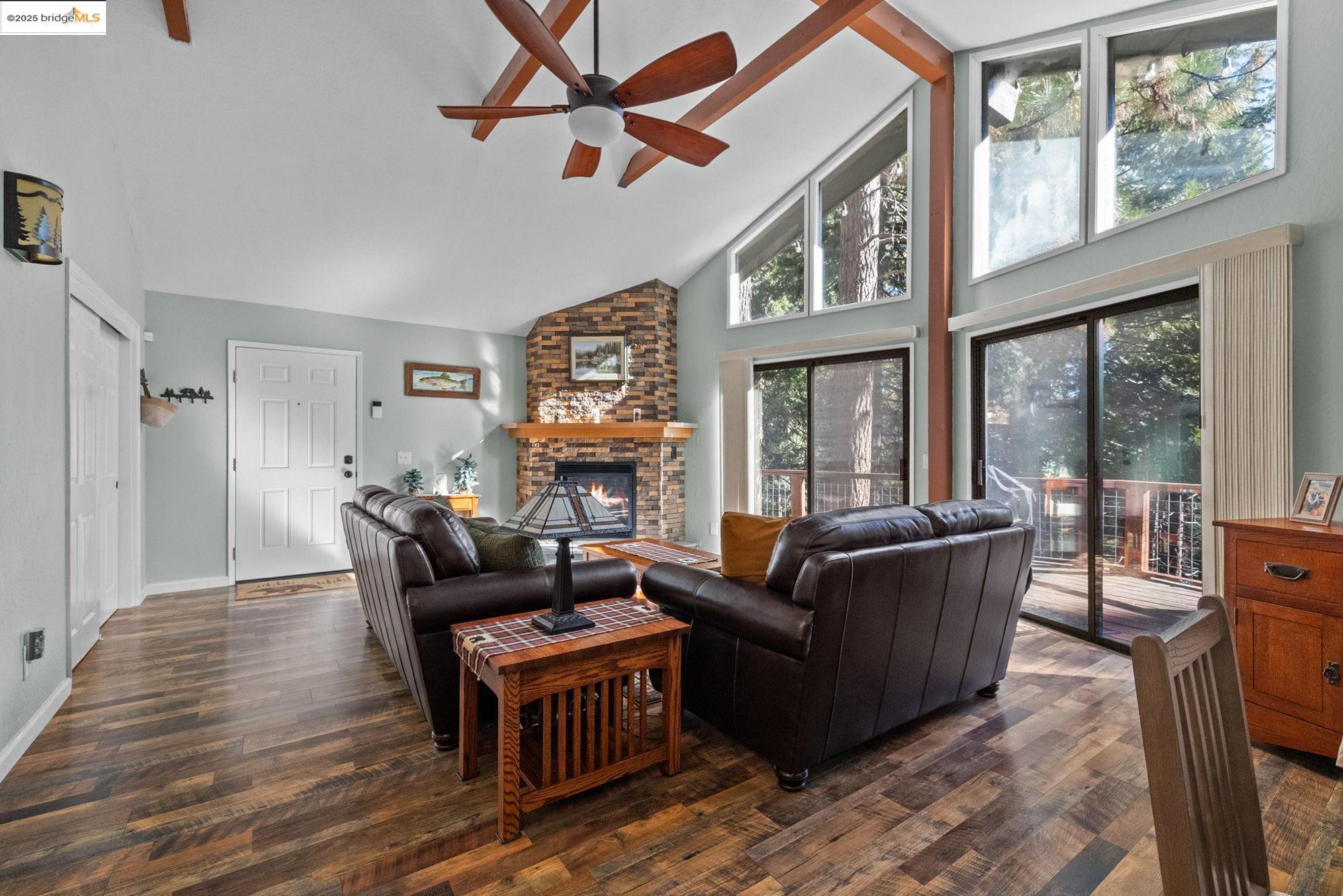 Detail Gallery Image 8 of 52 For 26389 Siskiyou Dr., Long Barn,  CA 95335 - 3 Beds | 2 Baths