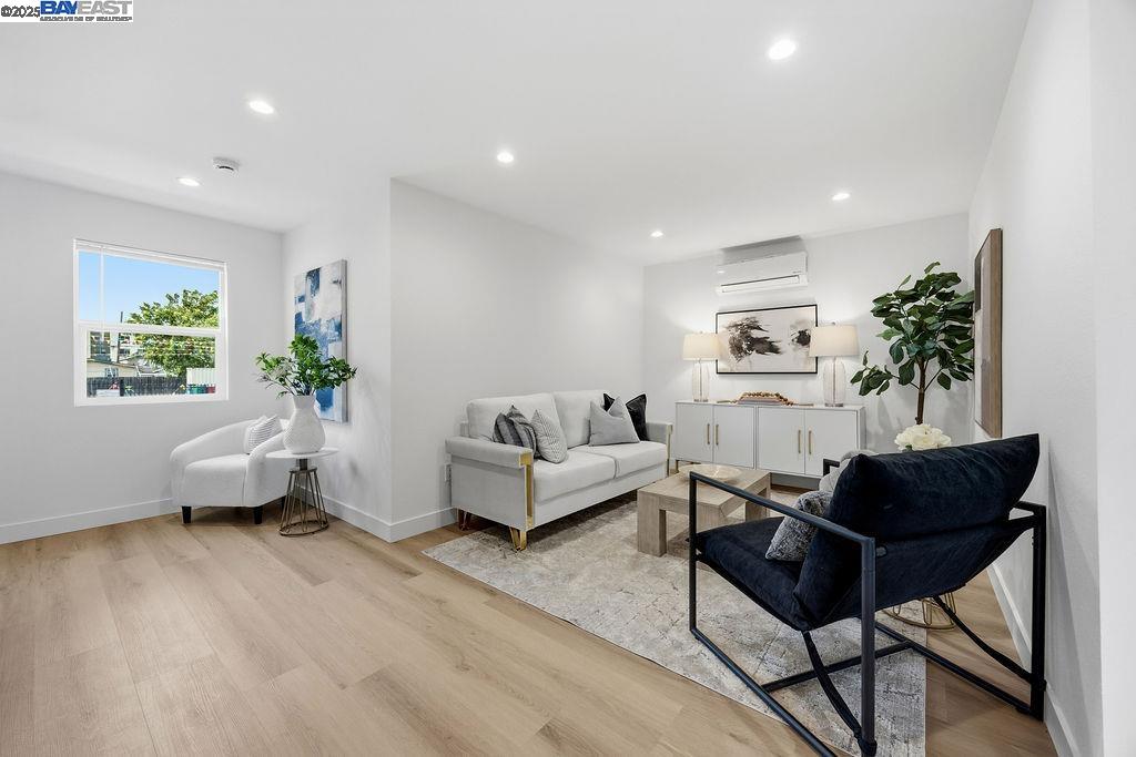 Detail Gallery Image 3 of 49 For 1520 4th St, Richmond,  CA 94801 - – Beds | – Baths