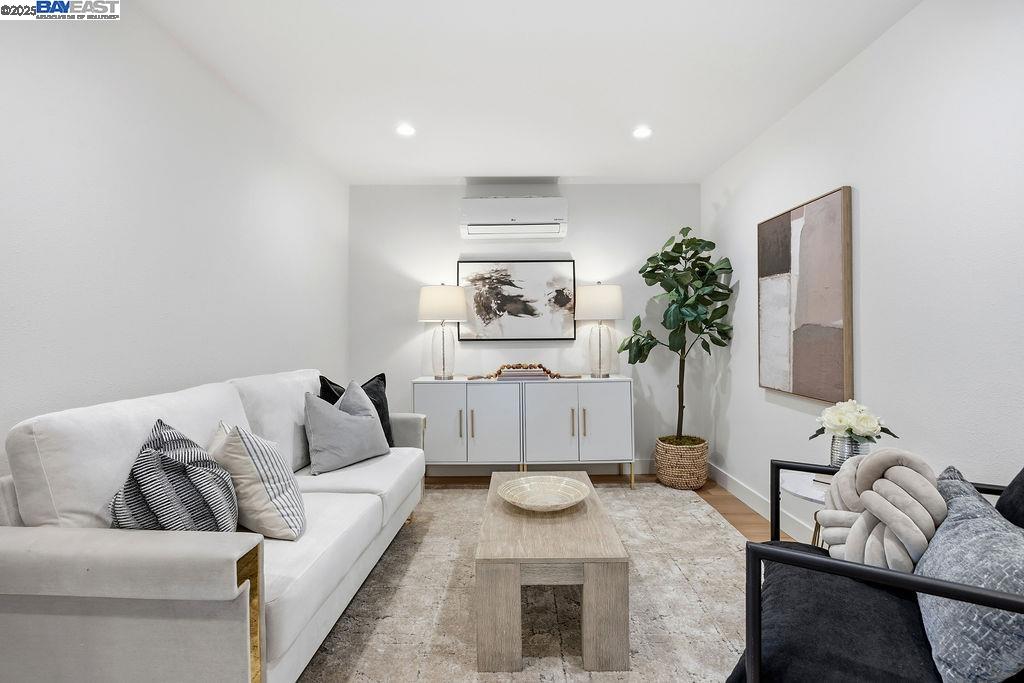 Detail Gallery Image 5 of 49 For 1520 4th St, Richmond,  CA 94801 - – Beds | – Baths