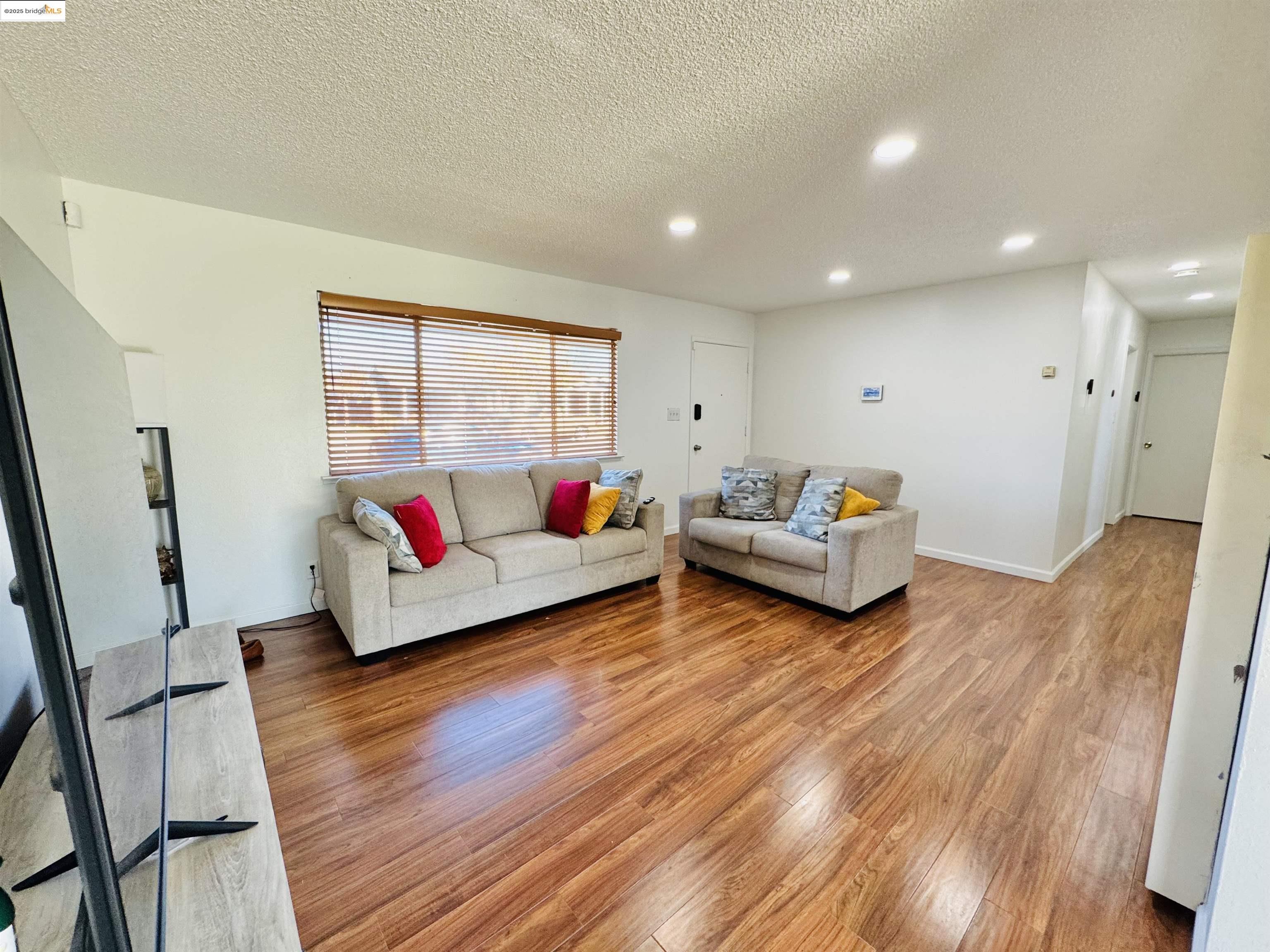 Detail Gallery Image 10 of 16 For 1208 Latimer Ave, Modesto,  CA 95351 - 3 Beds | 1 Baths