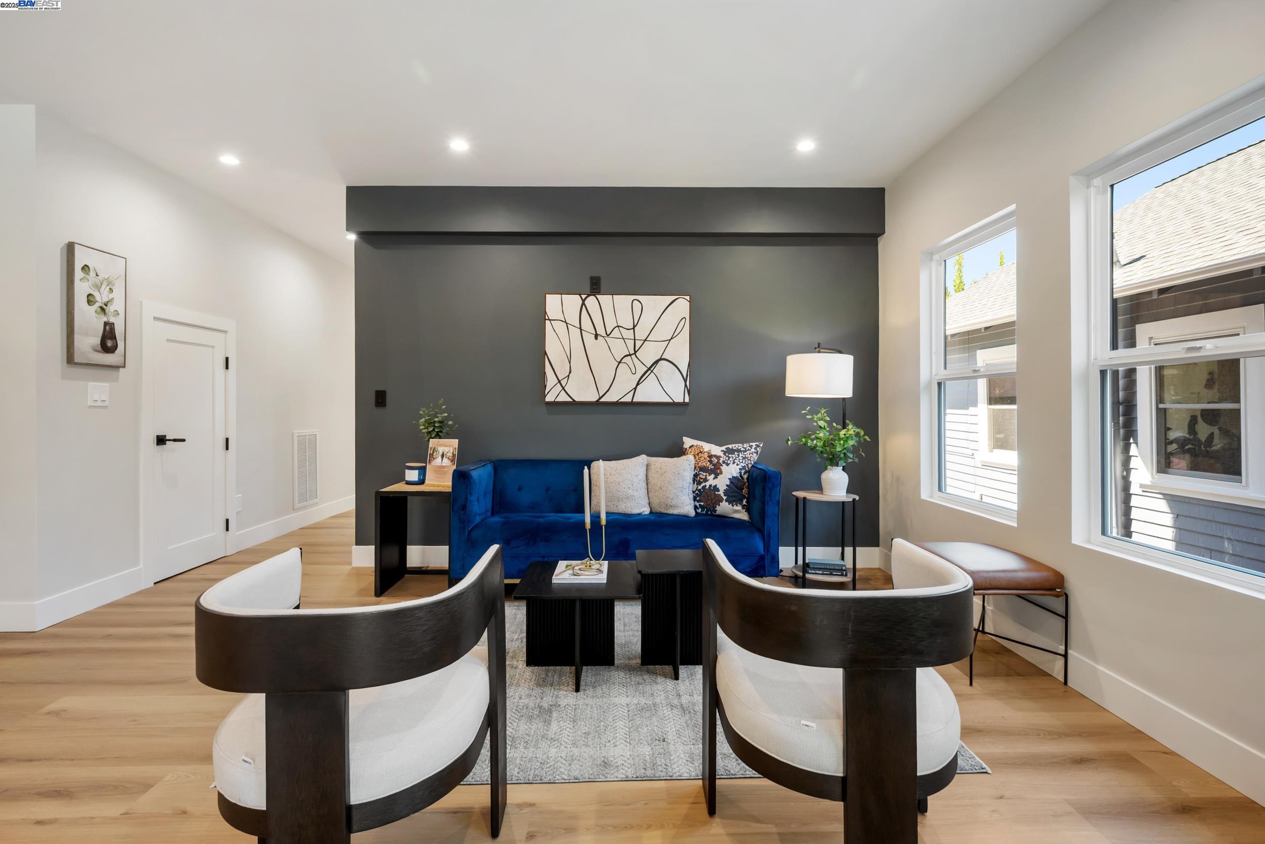 Detail Gallery Image 11 of 39 For 354 49th, Oakland,  CA 94609 - 3 Beds | 2 Baths