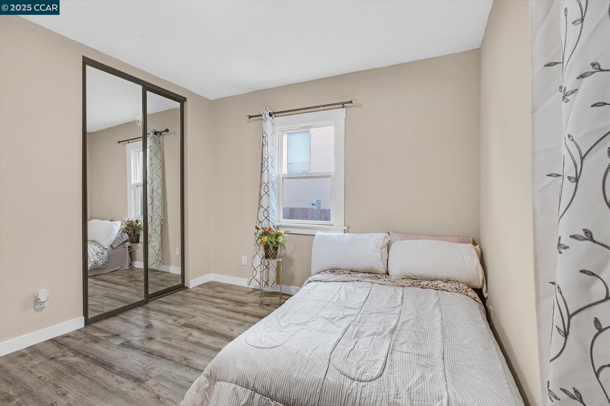 Detail Gallery Image 16 of 53 For 2027 83rd Ave, Oakland,  CA 94621 - 5 Beds | 4/1 Baths