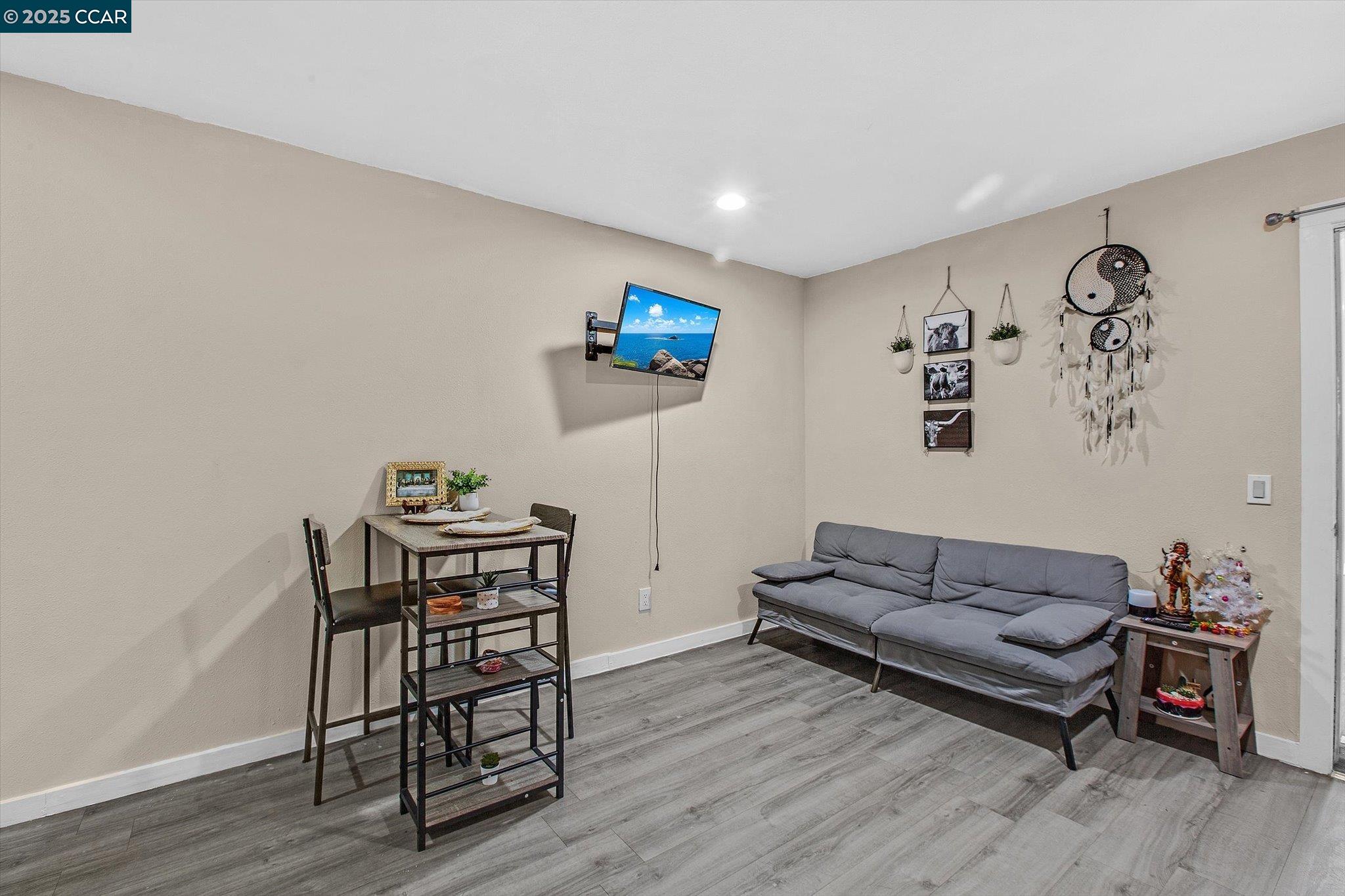 Detail Gallery Image 39 of 53 For 2027 83rd Ave, Oakland,  CA 94621 - 5 Beds | 4/1 Baths