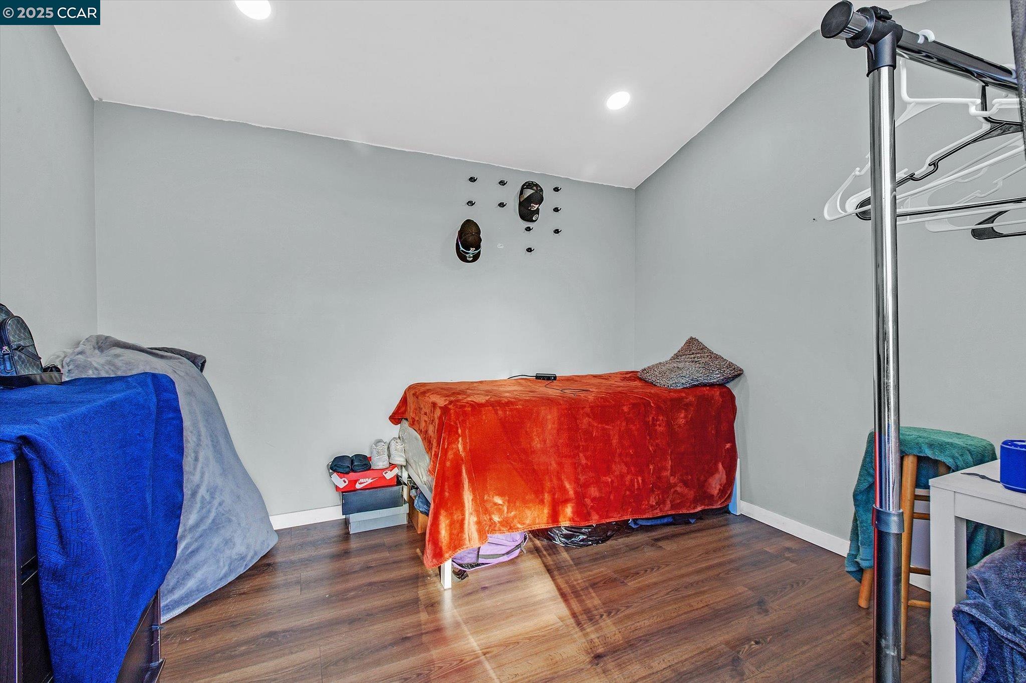 Detail Gallery Image 45 of 53 For 2027 83rd Ave, Oakland,  CA 94621 - 5 Beds | 4/1 Baths