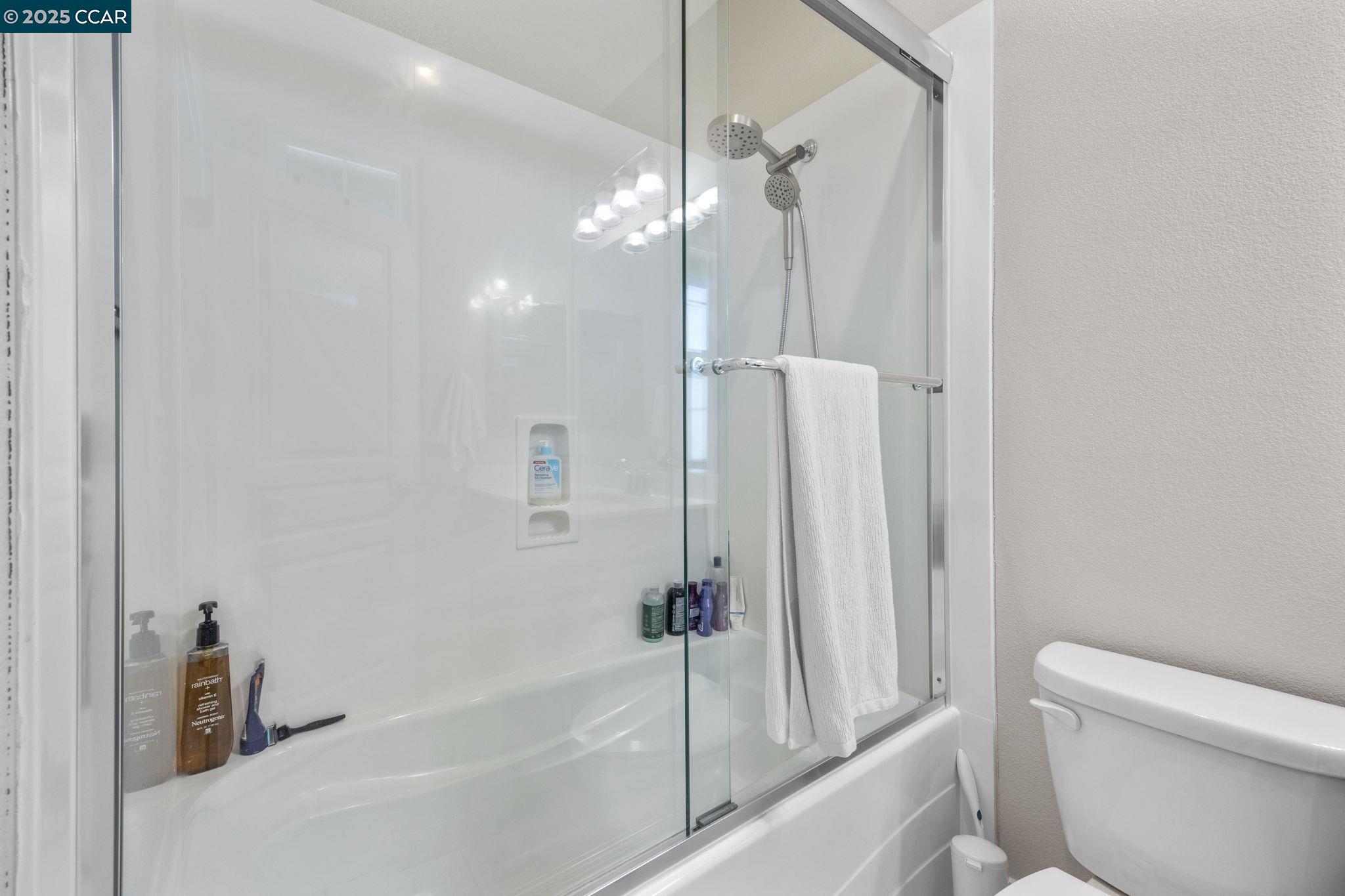 Detail Gallery Image 22 of 31 For 702 Jetty Dr, Richmond,  CA 94804 - 2 Beds | 2/1 Baths