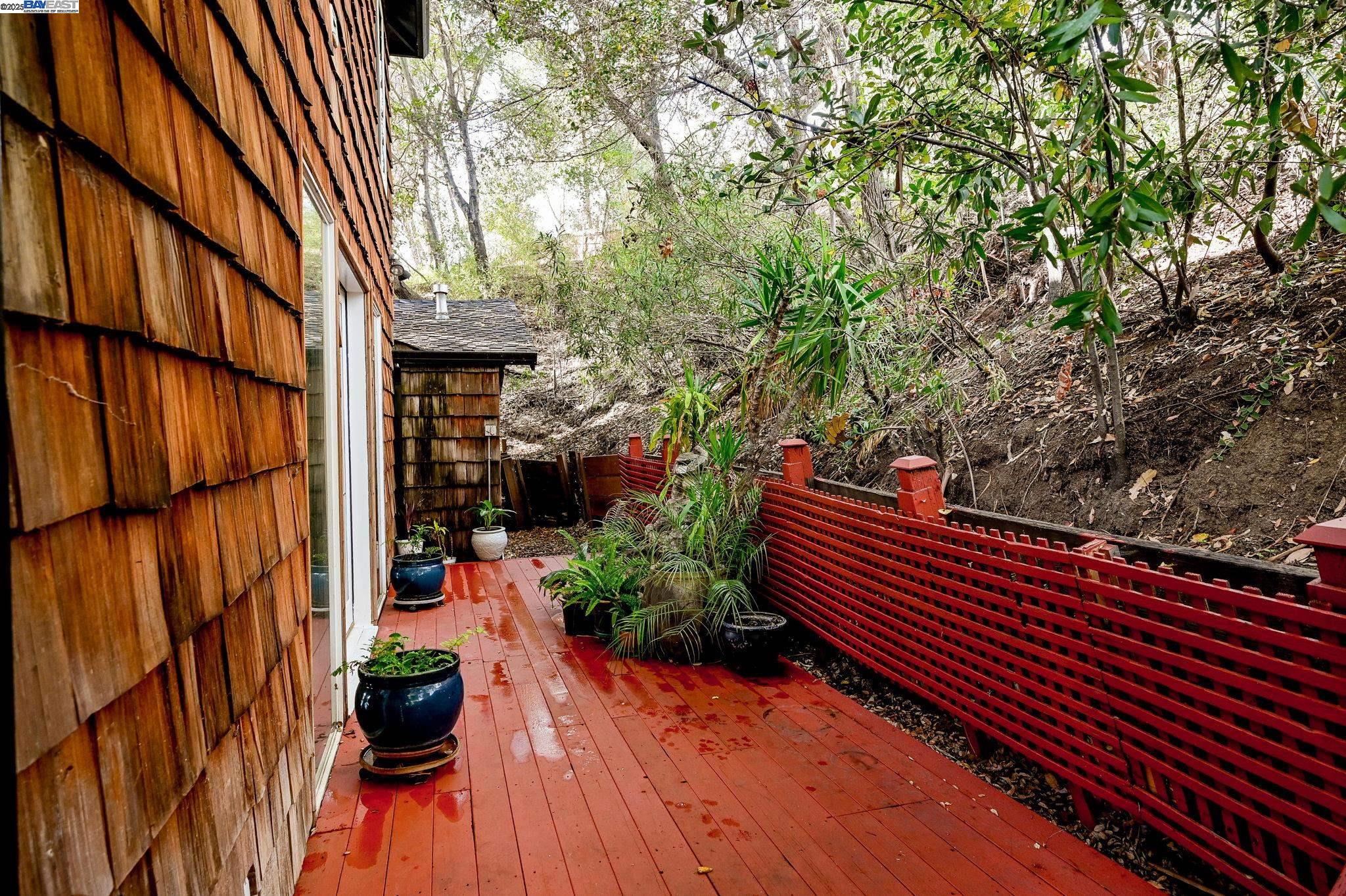 Detail Gallery Image 25 of 38 For 799 Moraga Rd, Lafayette,  CA 94549 - 3 Beds | 2 Baths