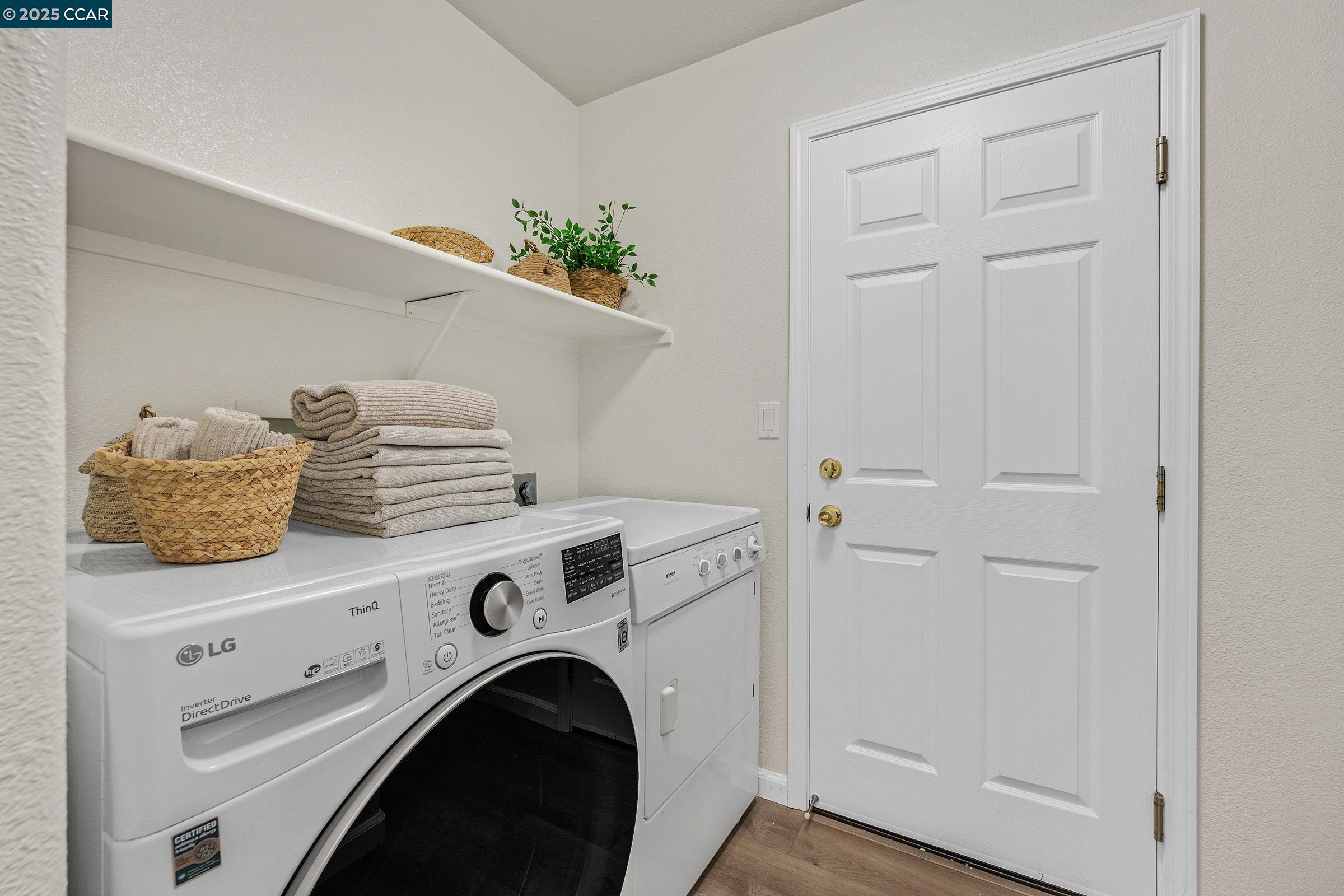 Detail Gallery Image 19 of 44 For 59 Marigold Ct, Danville,  CA 94506 - 5 Beds | 2/1 Baths