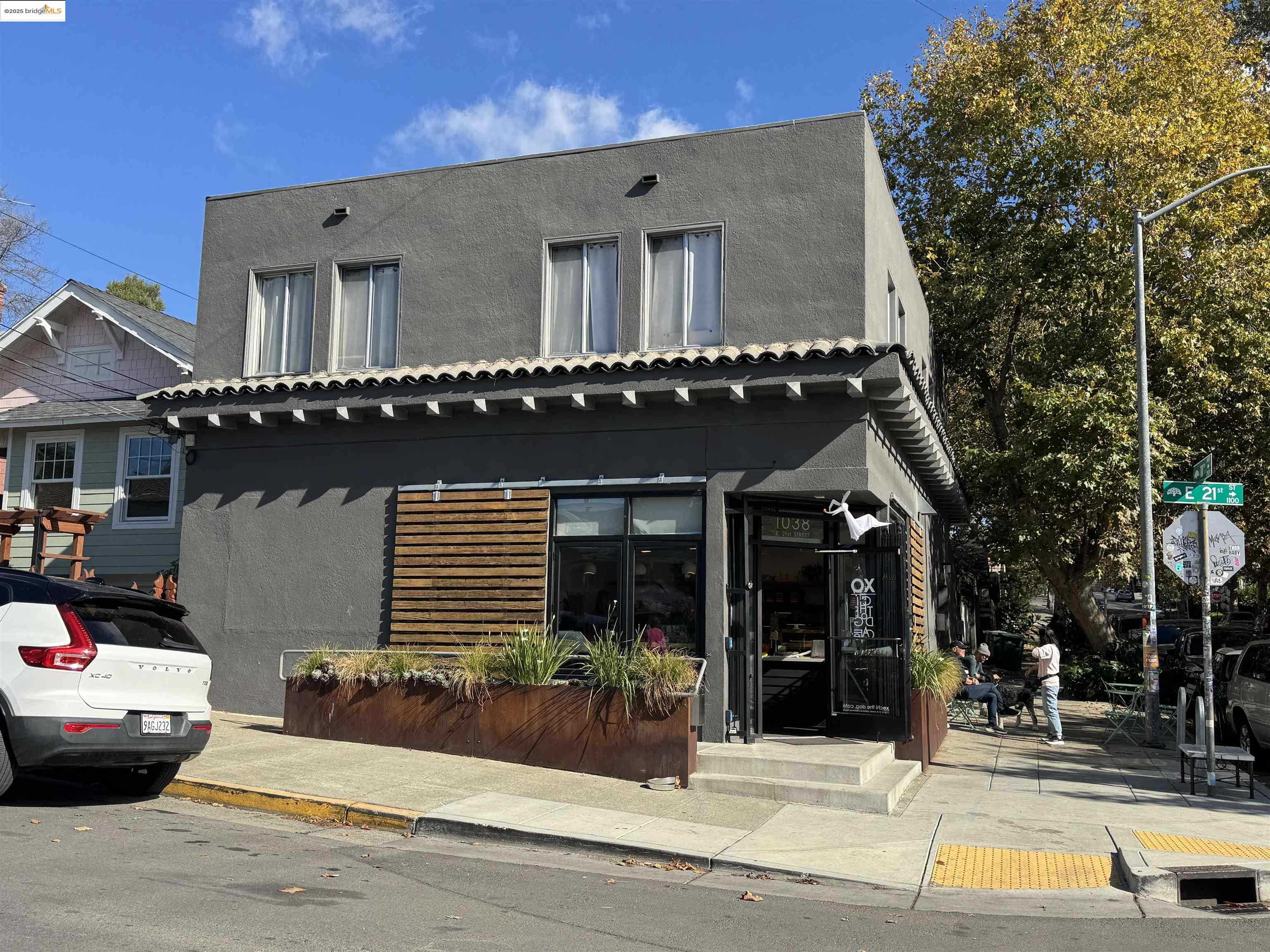 Detail Gallery Image 45 of 47 For 1034 E 21st St, Oakland,  CA 94606 - 2 Beds | 2 Baths