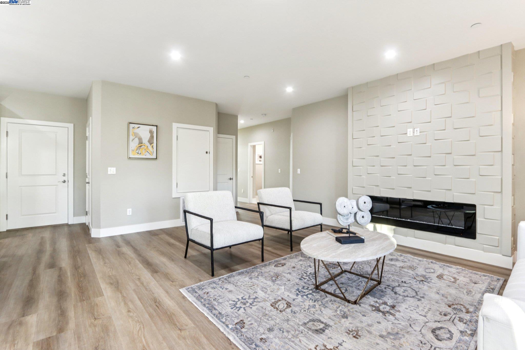 Detail Gallery Image 2 of 49 For 265 Berry Avenue, Hayward,  CA 94544 - 6 Beds | 4/2 Baths