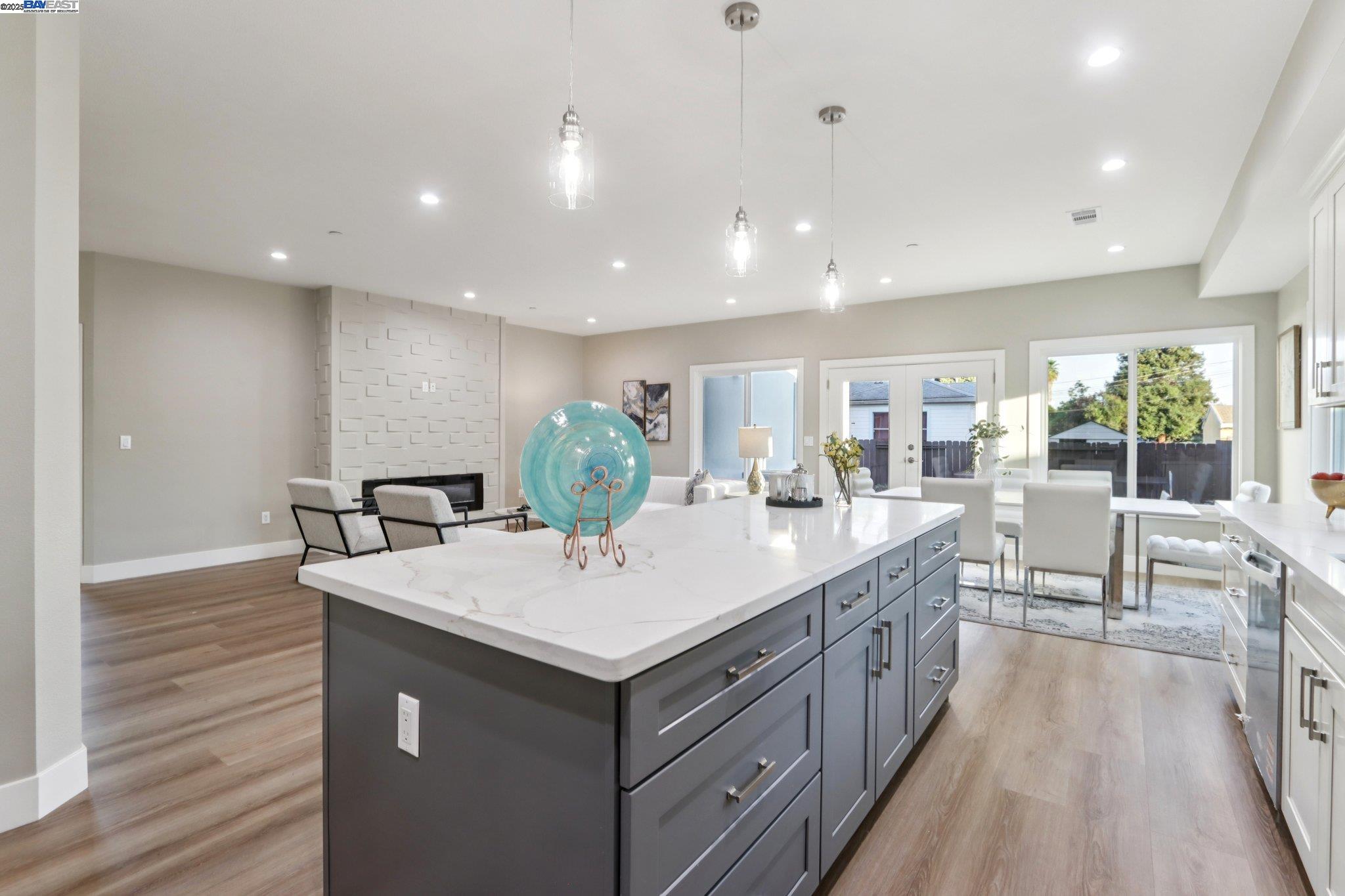 Detail Gallery Image 13 of 49 For 265 Berry Avenue, Hayward,  CA 94544 - 6 Beds | 4/2 Baths