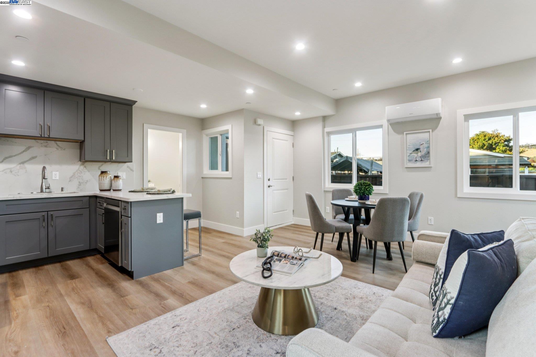 Detail Gallery Image 14 of 49 For 265 Berry Avenue, Hayward,  CA 94544 - 6 Beds | 4/2 Baths