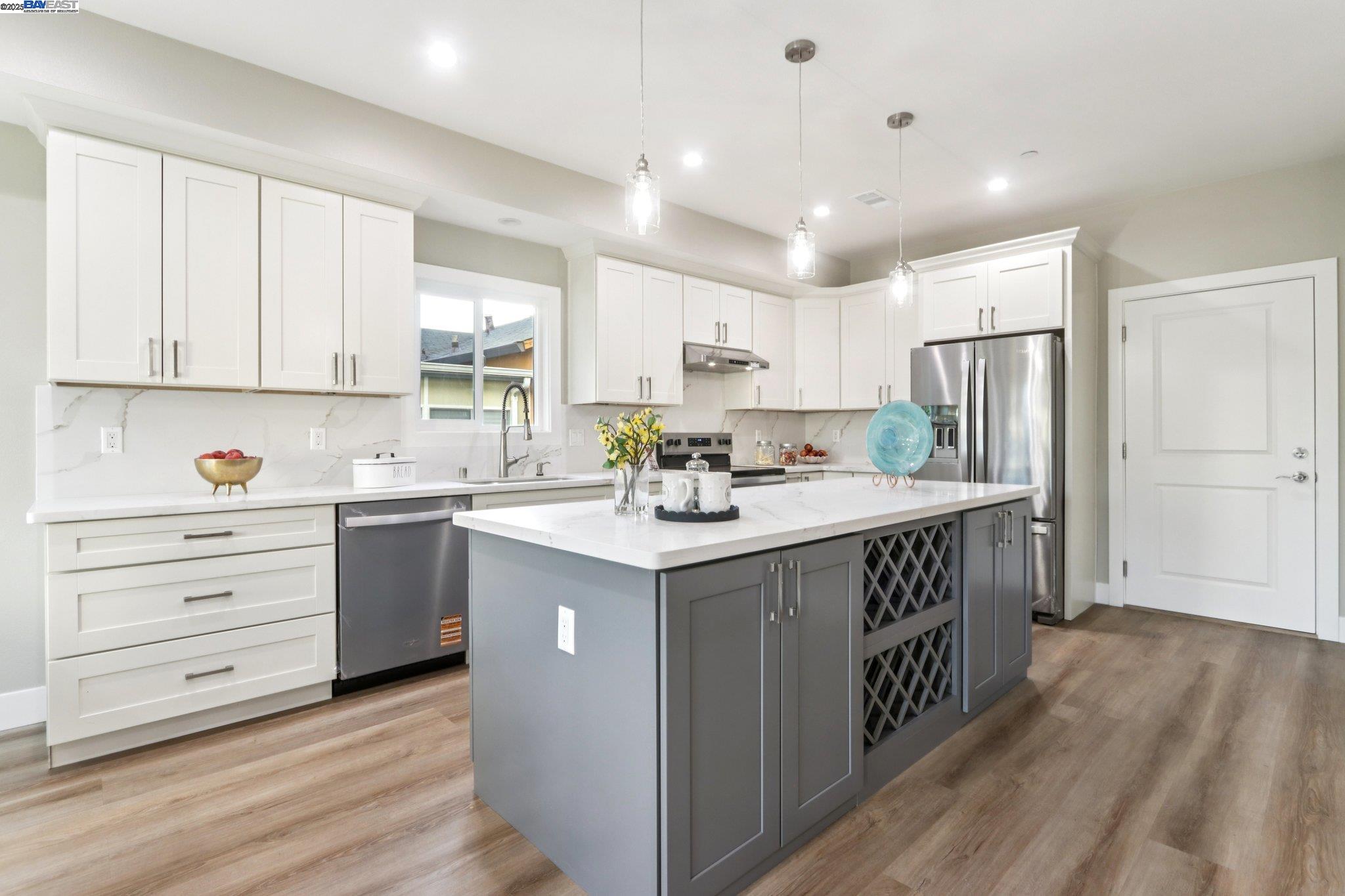 Detail Gallery Image 18 of 49 For 265 Berry Avenue, Hayward,  CA 94544 - 6 Beds | 4/2 Baths