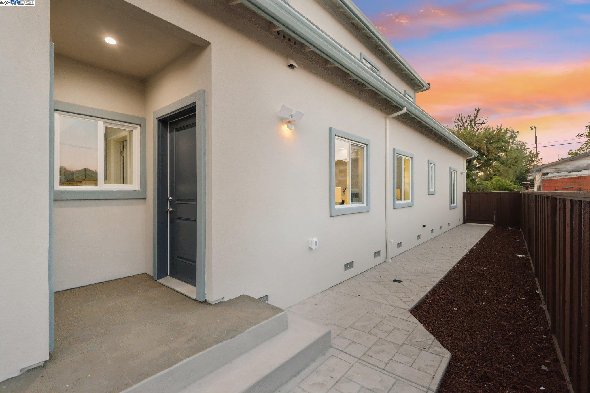 Detail Gallery Image 39 of 49 For 265 Berry Avenue, Hayward,  CA 94544 - 6 Beds | 4/2 Baths