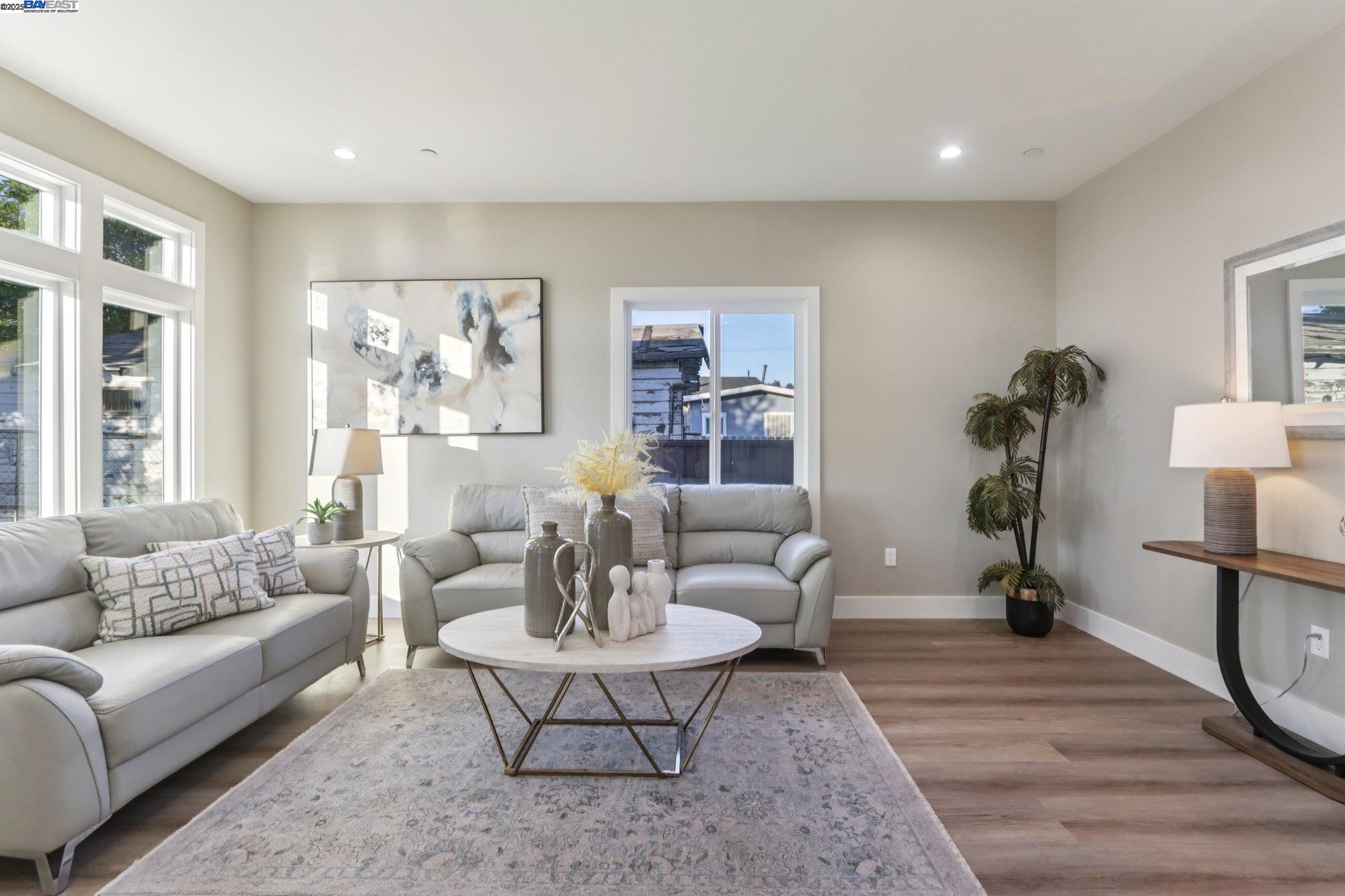 Detail Gallery Image 8 of 49 For 265 Berry Avenue, Hayward,  CA 94544 - 6 Beds | 4/2 Baths