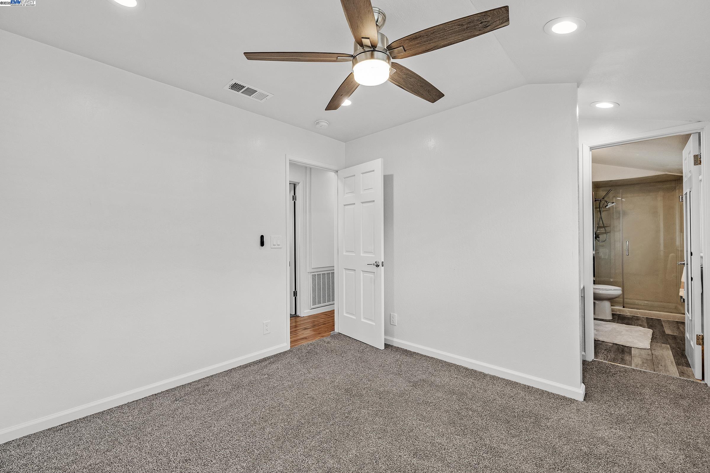 Detail Gallery Image 27 of 39 For 5522 Corte Del Cajon, Pleasanton,  CA 94566 - 6 Beds | 4 Baths