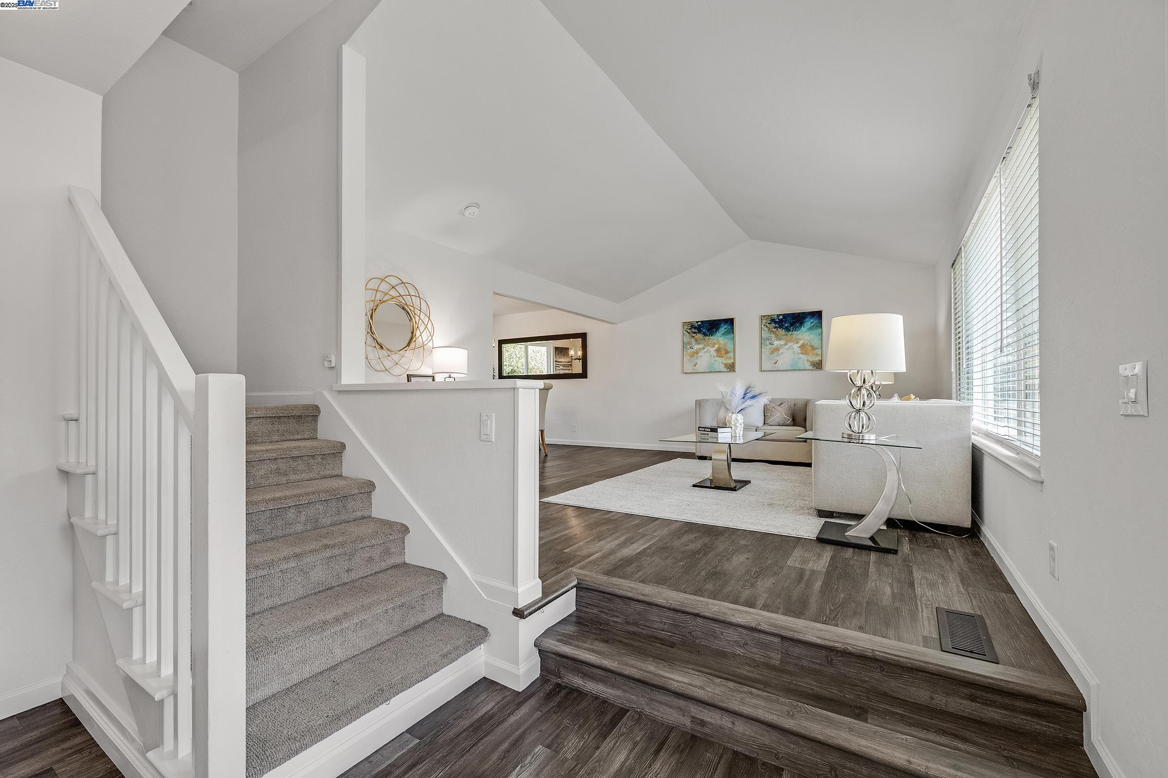 Detail Gallery Image 5 of 39 For 5522 Corte Del Cajon, Pleasanton,  CA 94566 - 6 Beds | 4 Baths