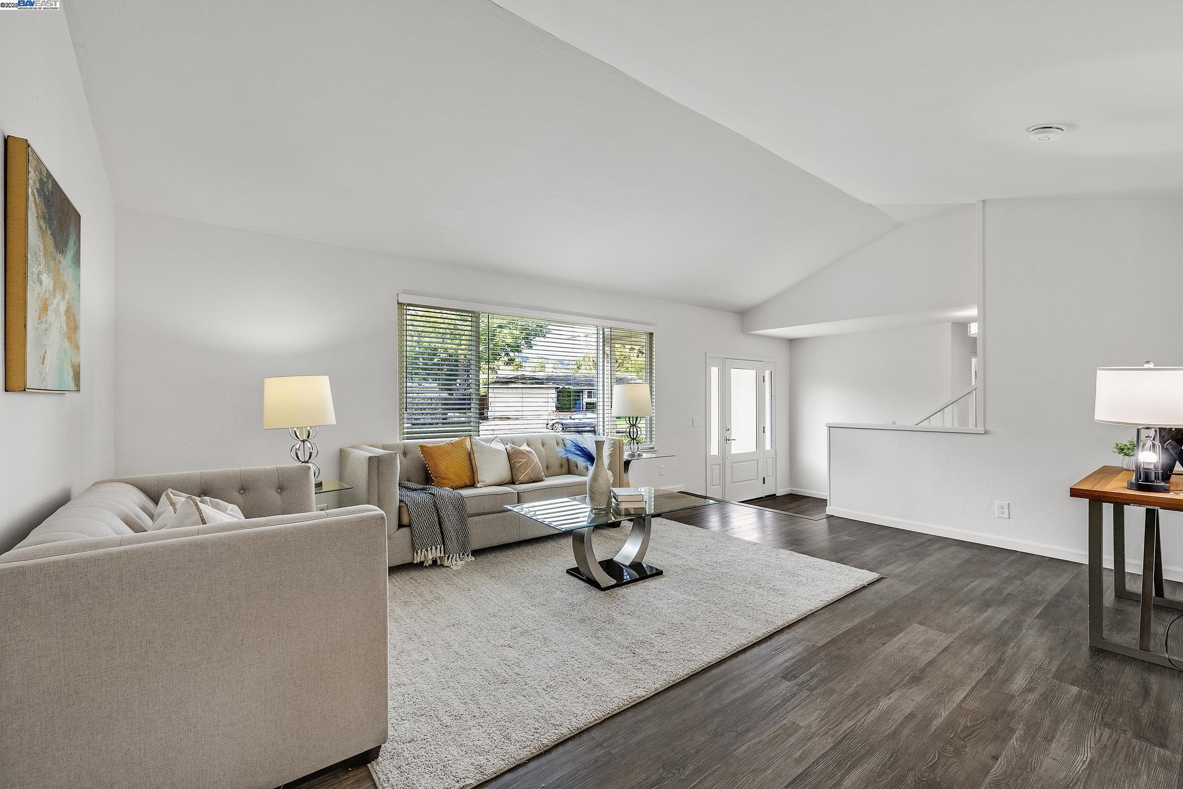 Detail Gallery Image 7 of 39 For 5522 Corte Del Cajon, Pleasanton,  CA 94566 - 6 Beds | 4 Baths