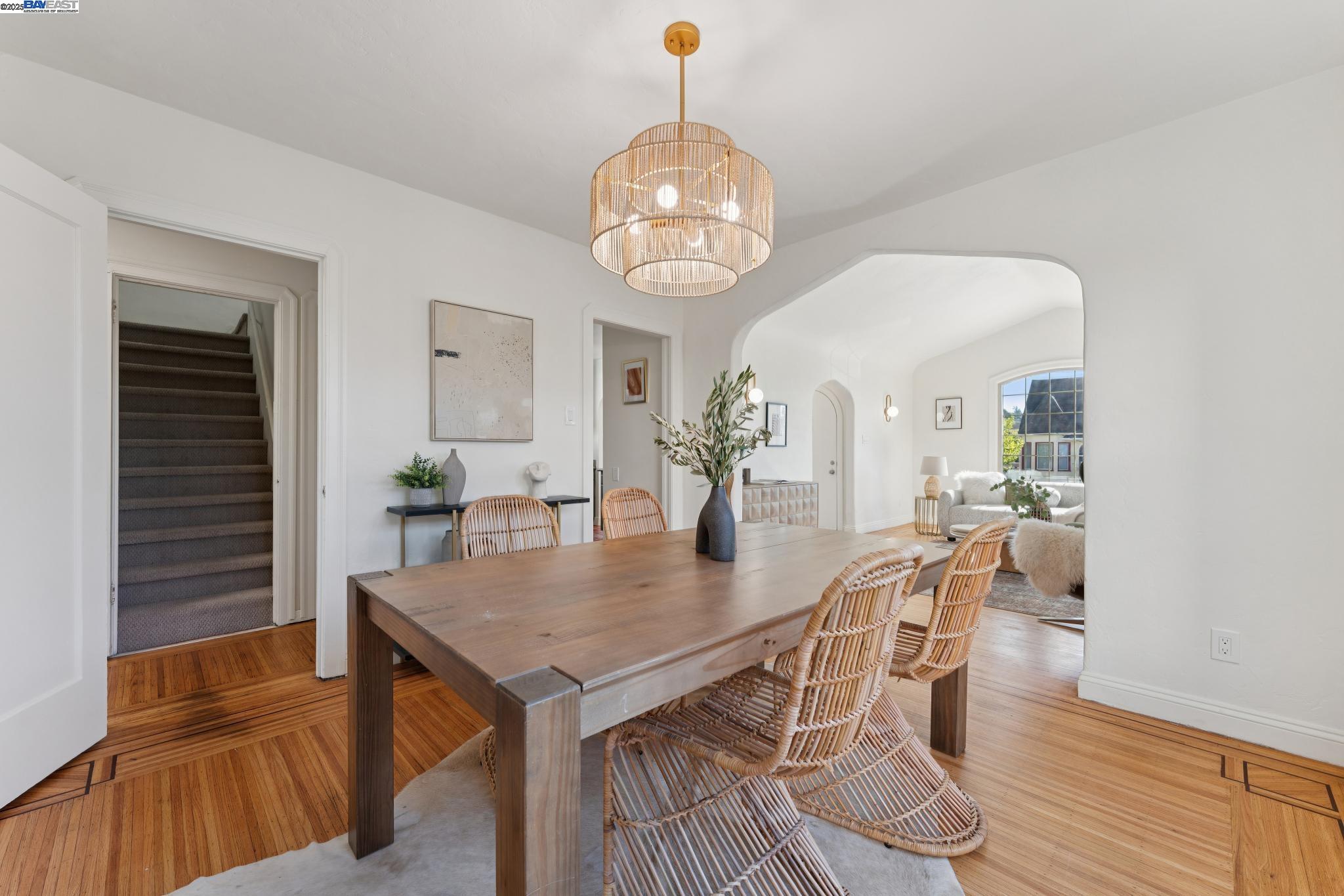 Detail Gallery Image 15 of 53 For 2521 80th, Oakland,  CA 94605 - 3 Beds | 1/1 Baths