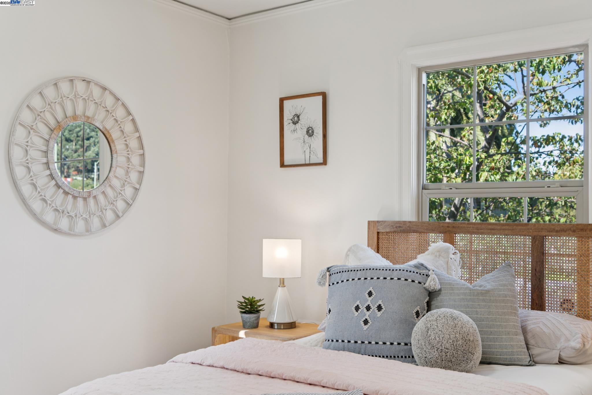 Detail Gallery Image 32 of 53 For 2521 80th, Oakland,  CA 94605 - 3 Beds | 1/1 Baths