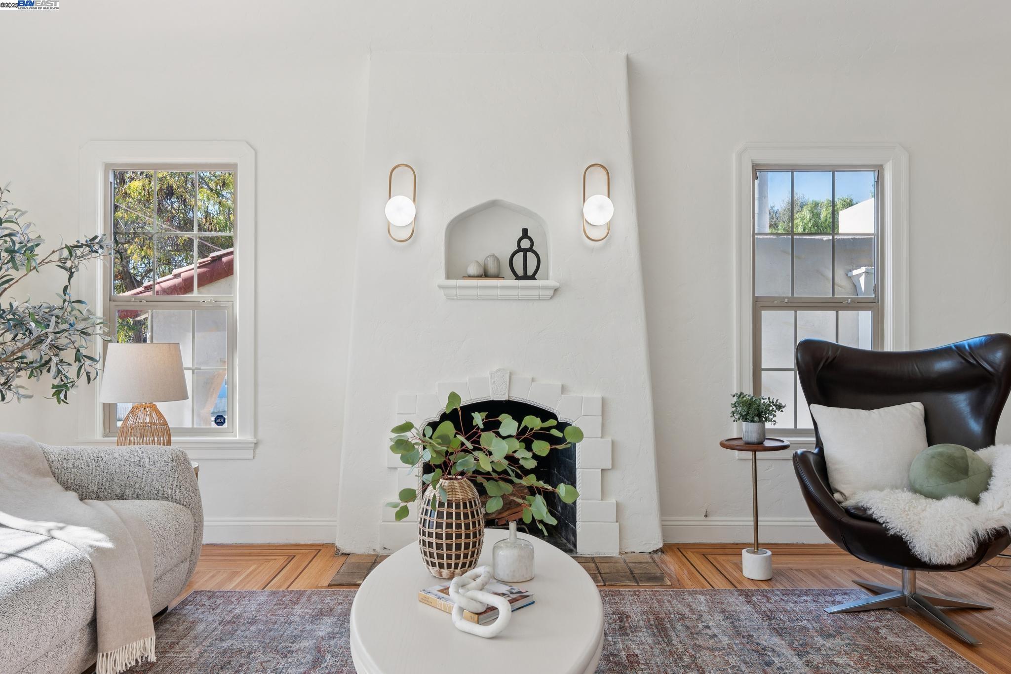 Detail Gallery Image 5 of 53 For 2521 80th, Oakland,  CA 94605 - 3 Beds | 1/1 Baths