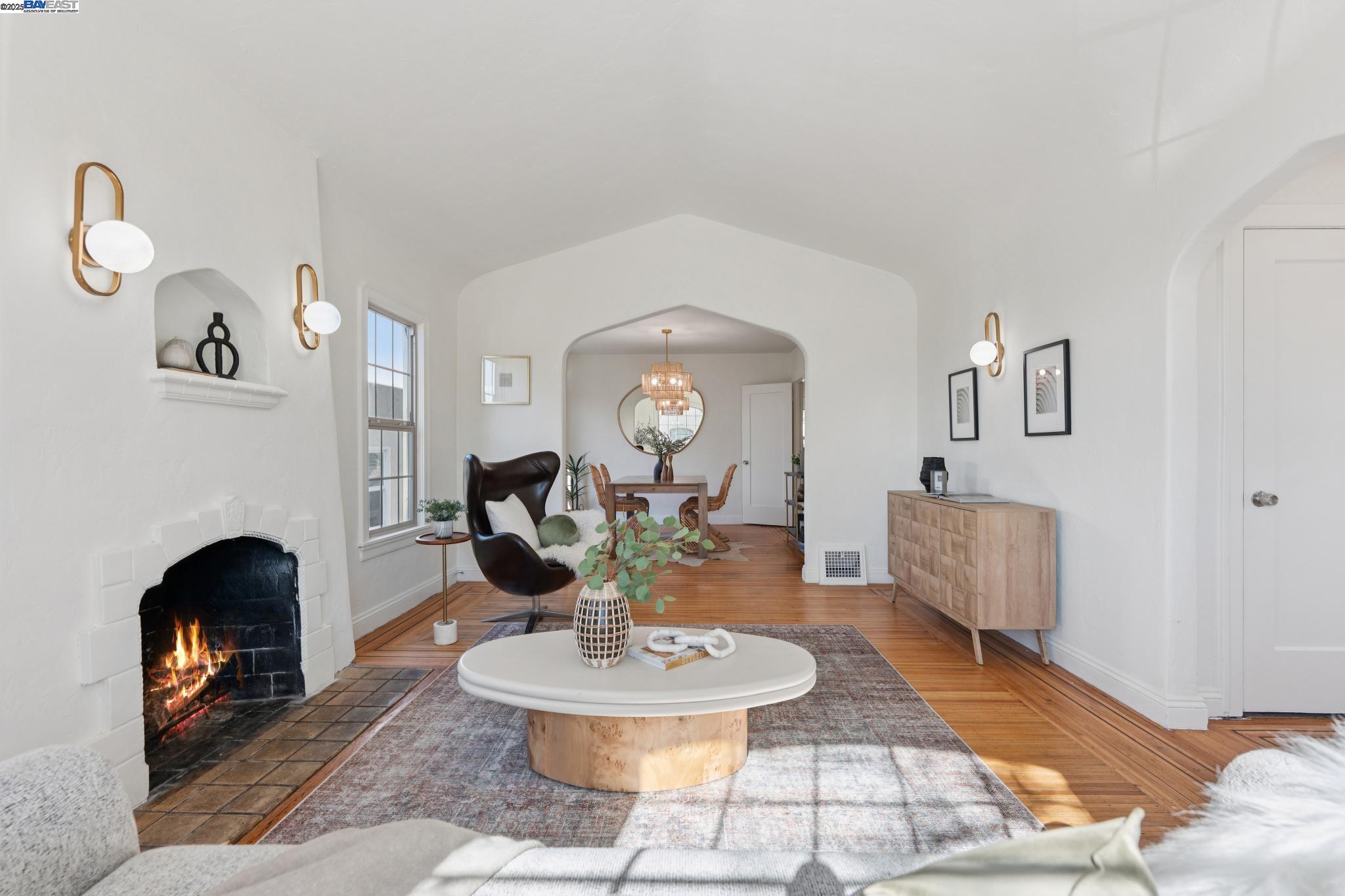 Detail Gallery Image 7 of 53 For 2521 80th, Oakland,  CA 94605 - 3 Beds | 1/1 Baths