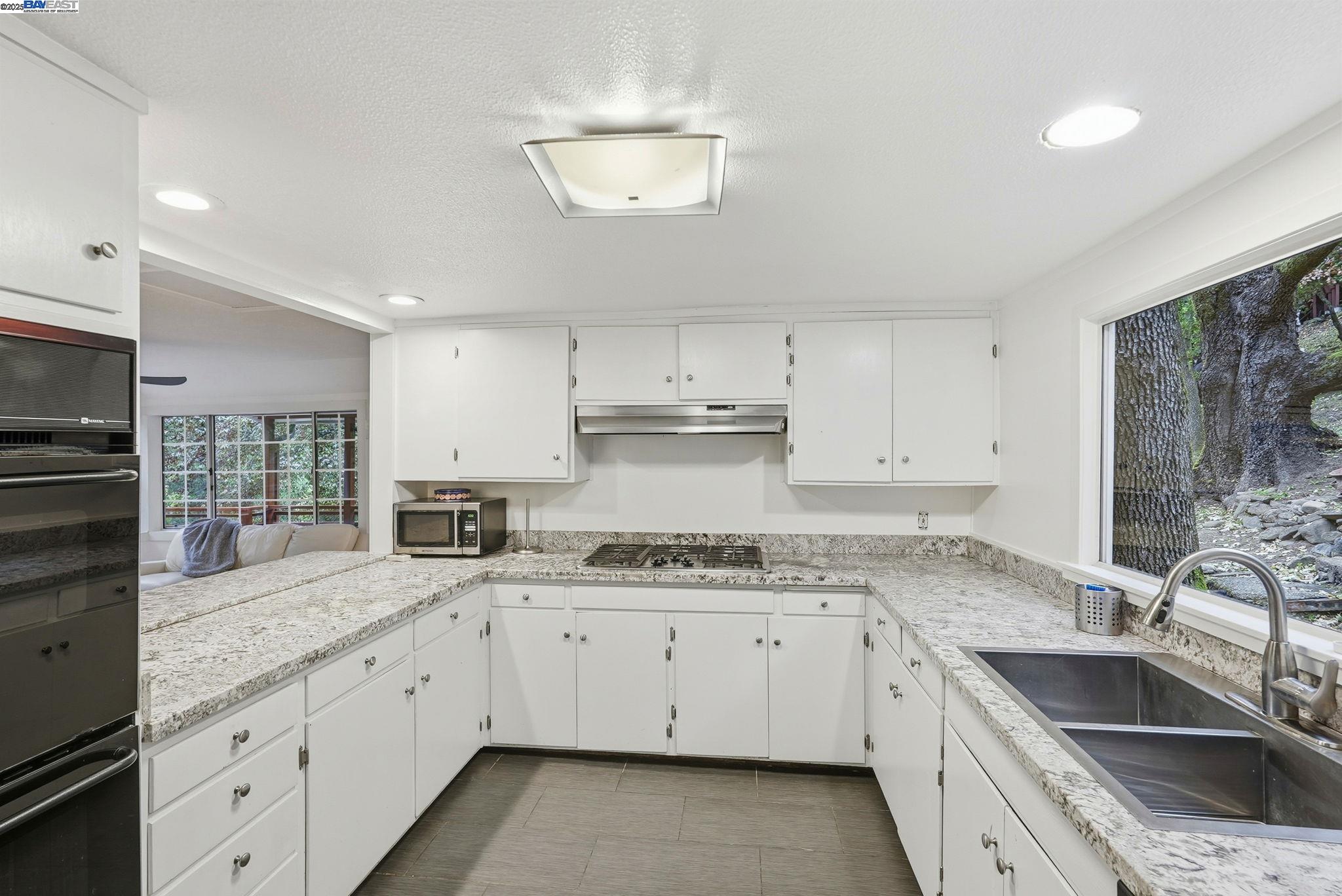 Detail Gallery Image 14 of 40 For 2929 Kilkare Rd, Sunol,  CA 94586 - 2 Beds | 2 Baths
