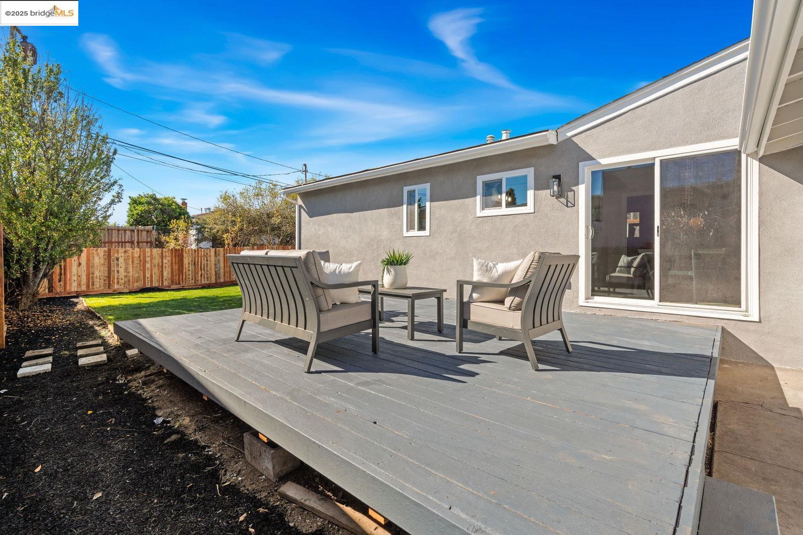 Detail Gallery Image 22 of 26 For 2956 Mullens Dr, Richmond,  CA 94806 - 3 Beds | 2 Baths
