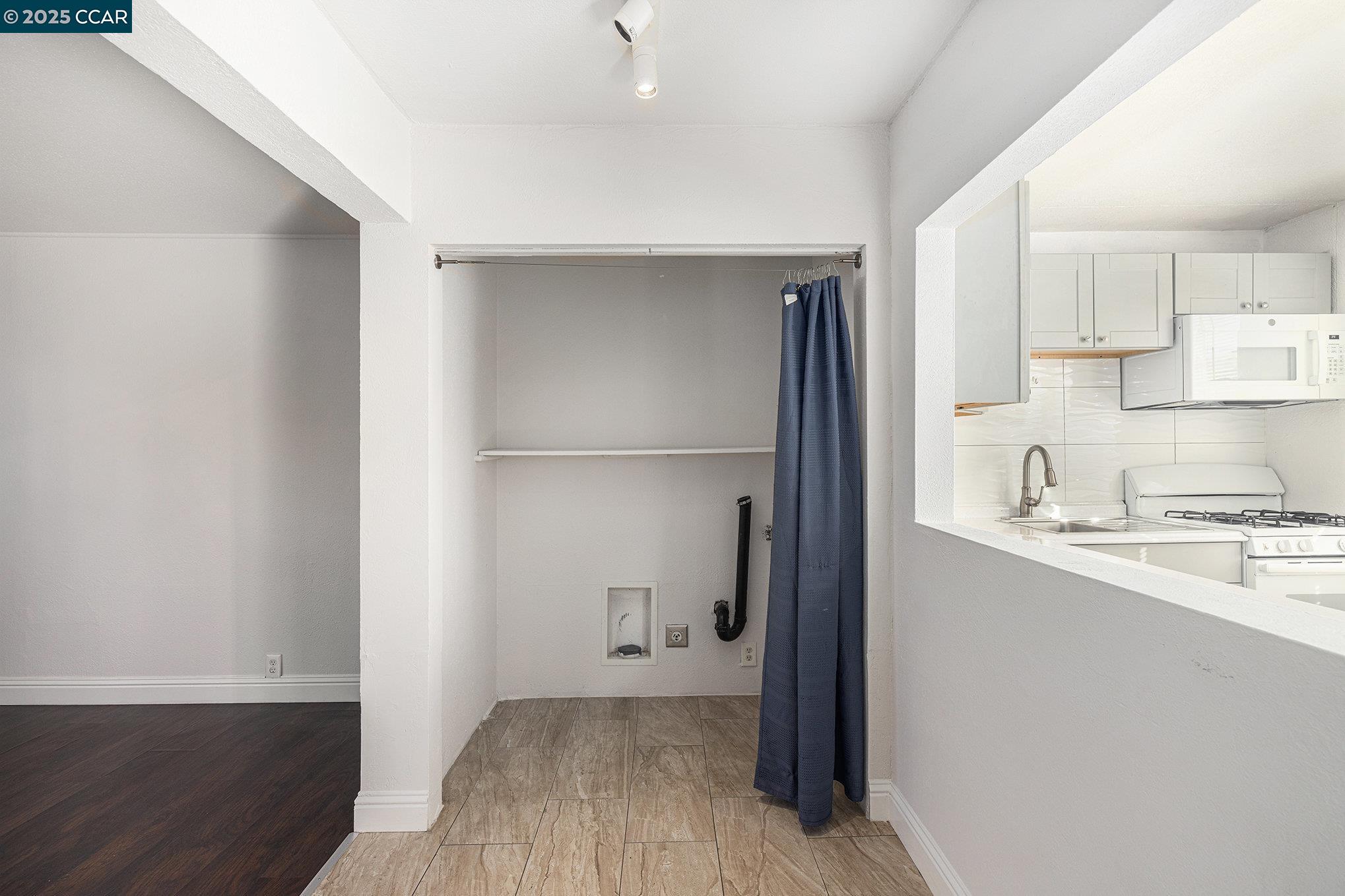 Detail Gallery Image 11 of 21 For 40 Baldwin St, Vallejo,  CA 94590 - 3 Beds | 2/1 Baths